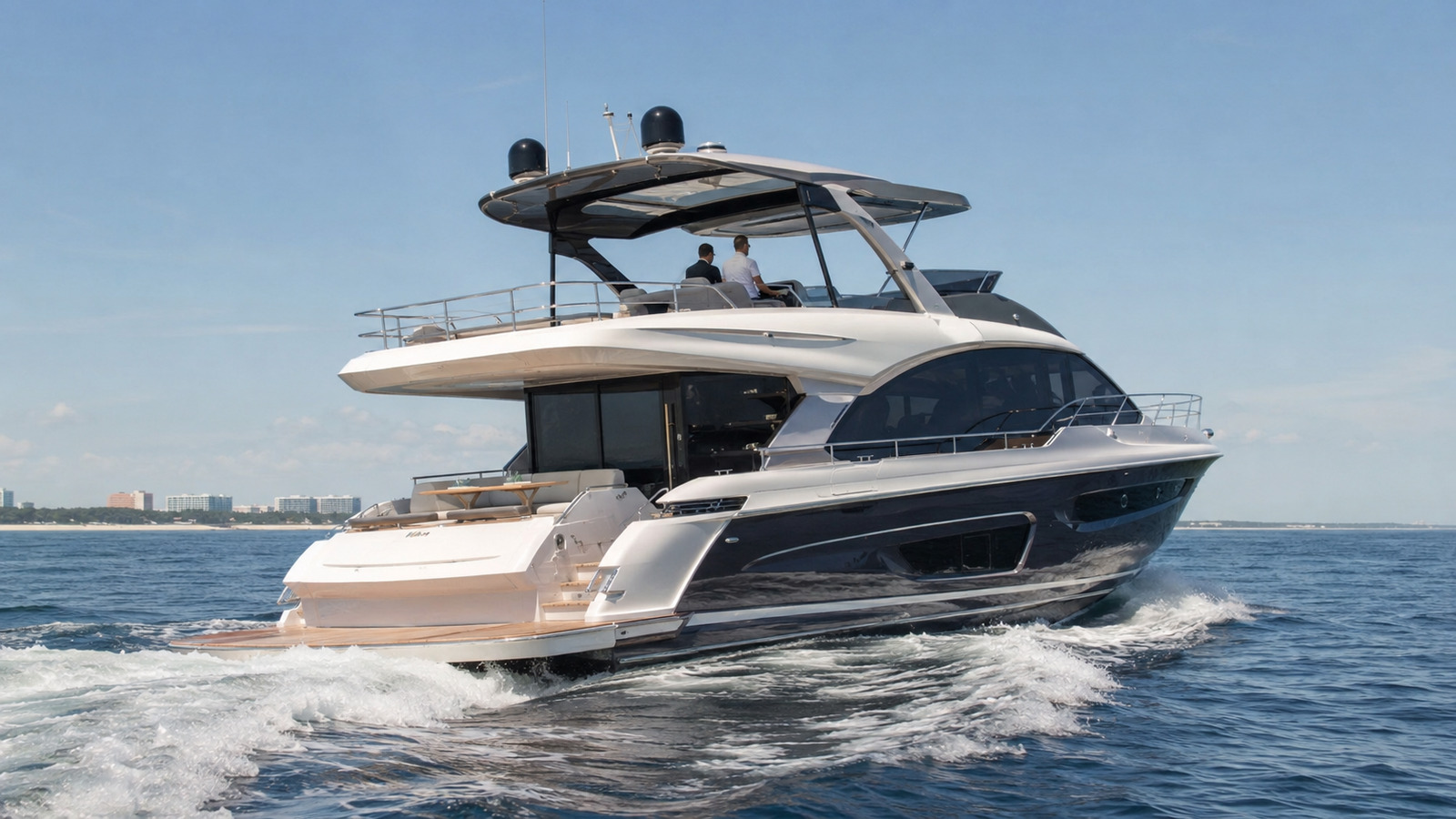 sea ray l650 fly rear quarter running 03