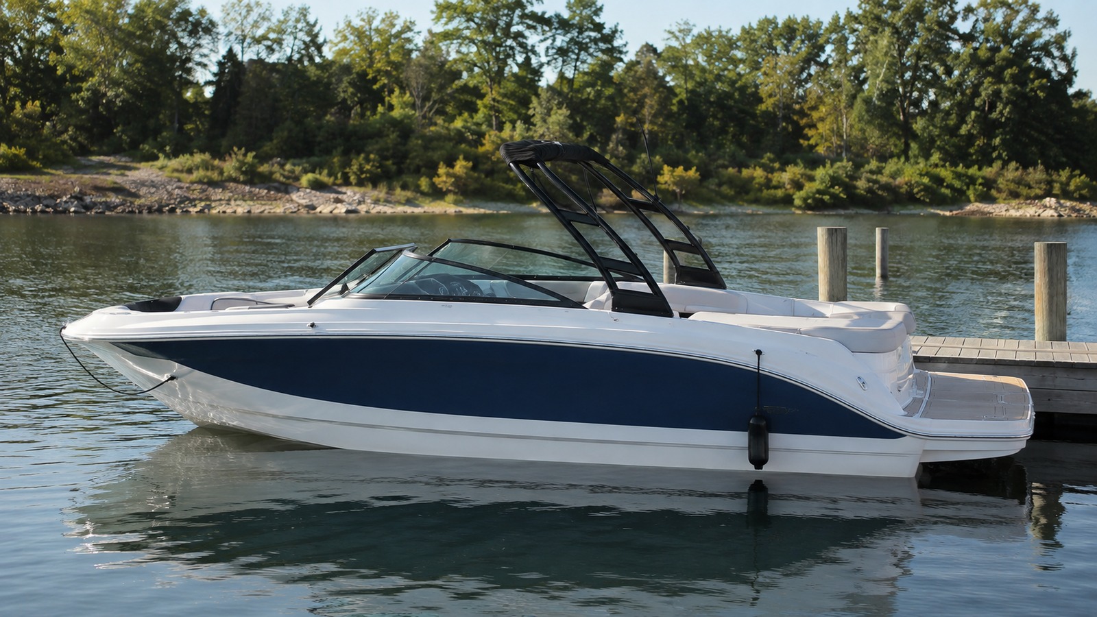 sea ray sdx 230 dockside profile 05