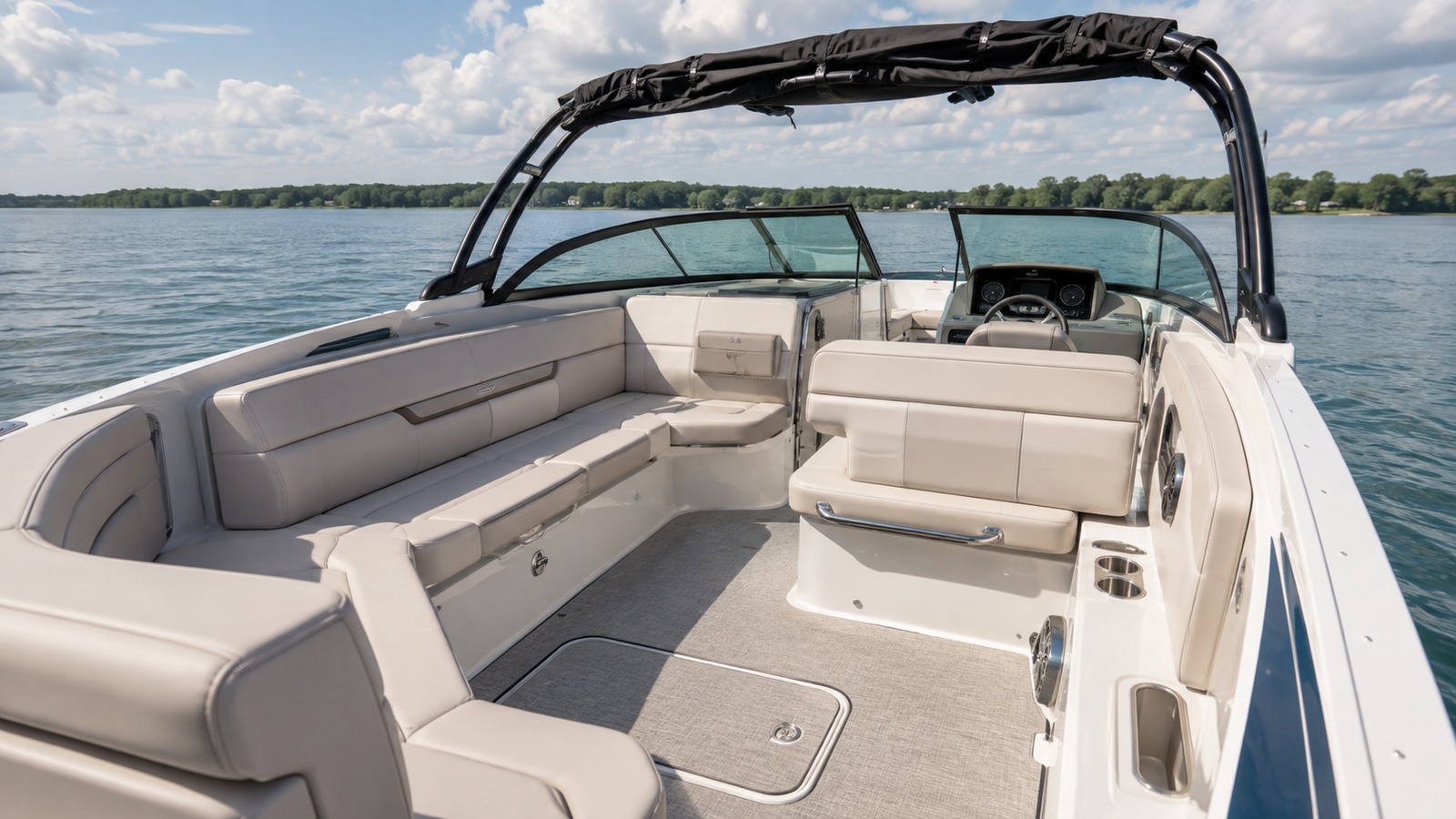 sea ray sdx 230 outboard cockpit wide 08
