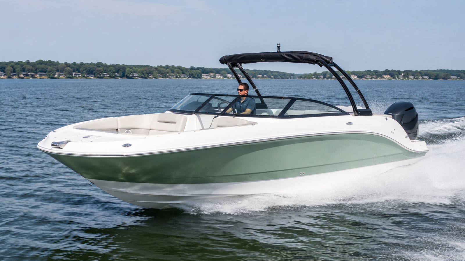 sea ray sdx 250 outboard front quarter running 02