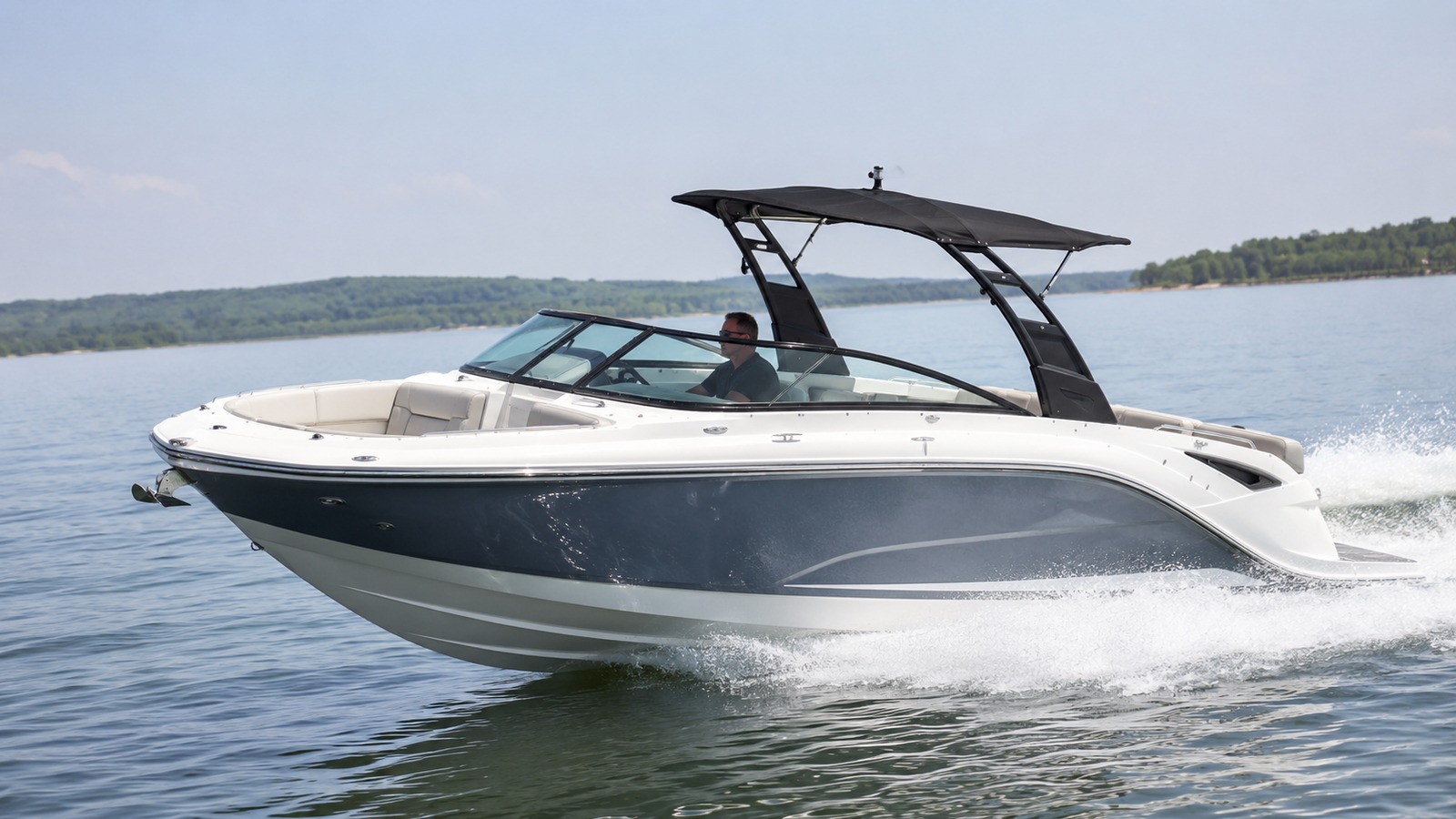 sea ray sdx 250 surf front quarter running 02