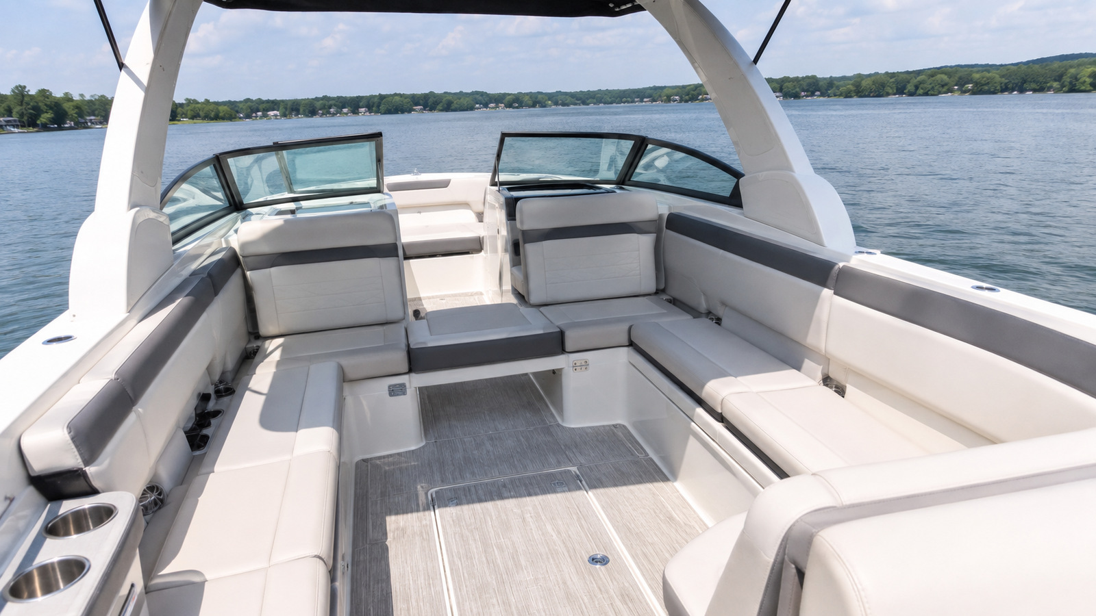 sea ray sdx 290 outboard cockpit wide 08