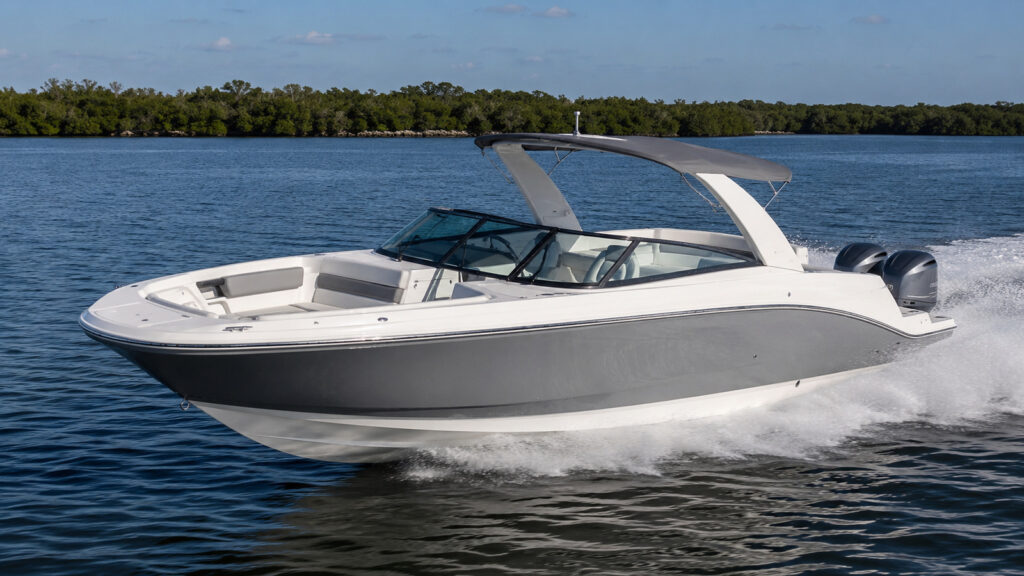 sea ray sdx 290 outboard running hero 01