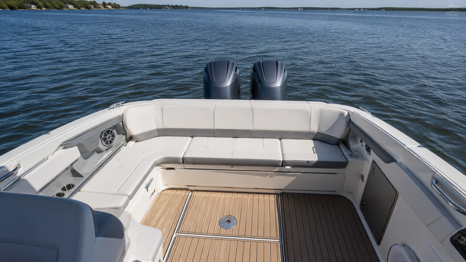 sea ray sdx 290 outboard transom seating 10