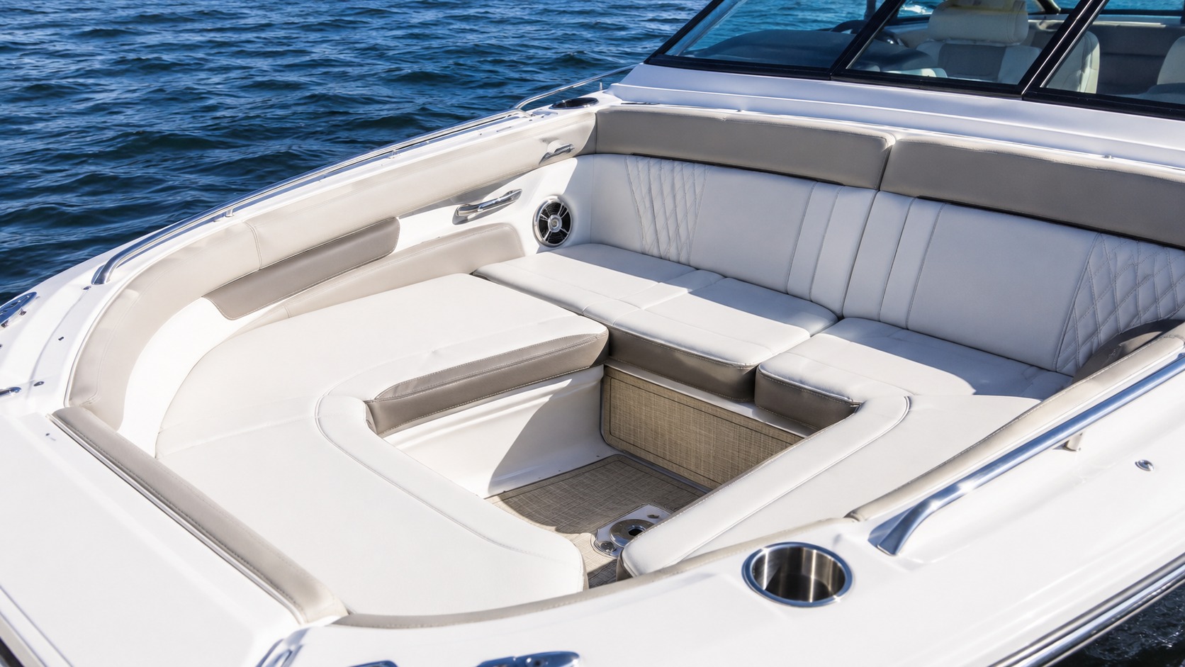 sea ray sdx bow seating 15