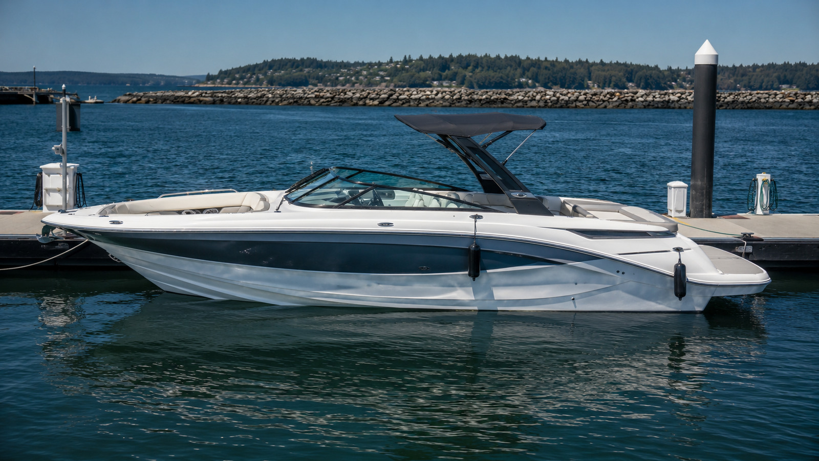 sea ray slx 280 marina dockside profile 07