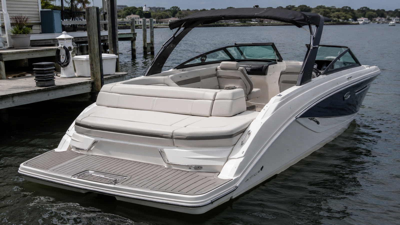 sea ray slx 280 marina rear quarter 09