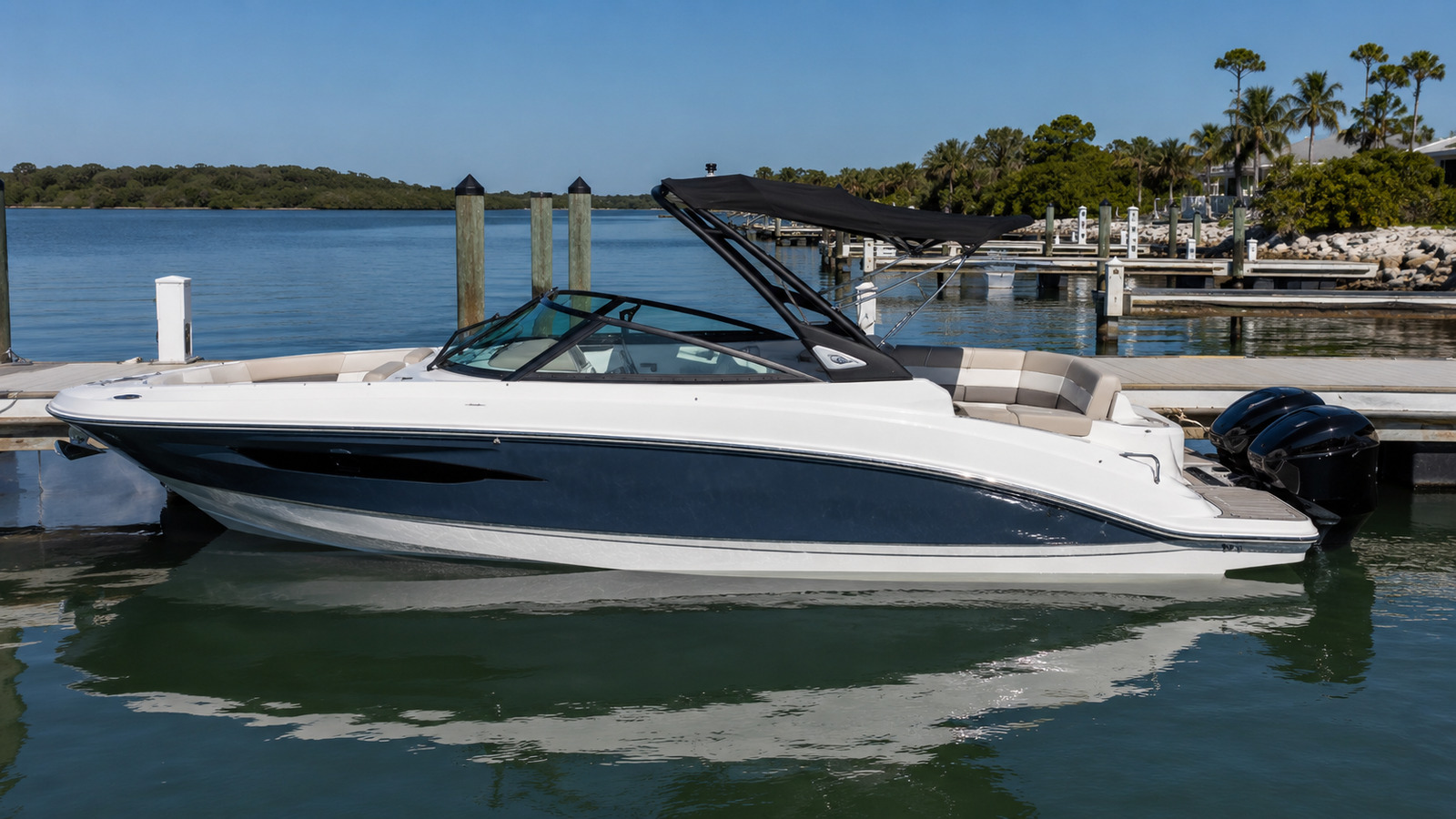 sea ray slx 280 outboard marina dockside profile 07