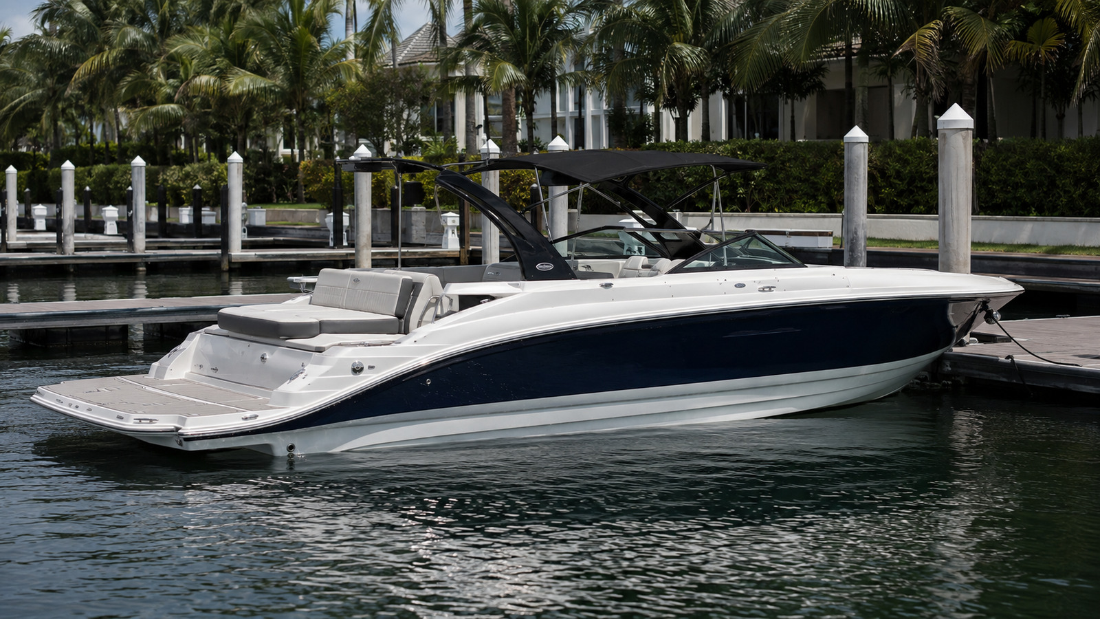 sea ray slx 310 marina dockside profile 07