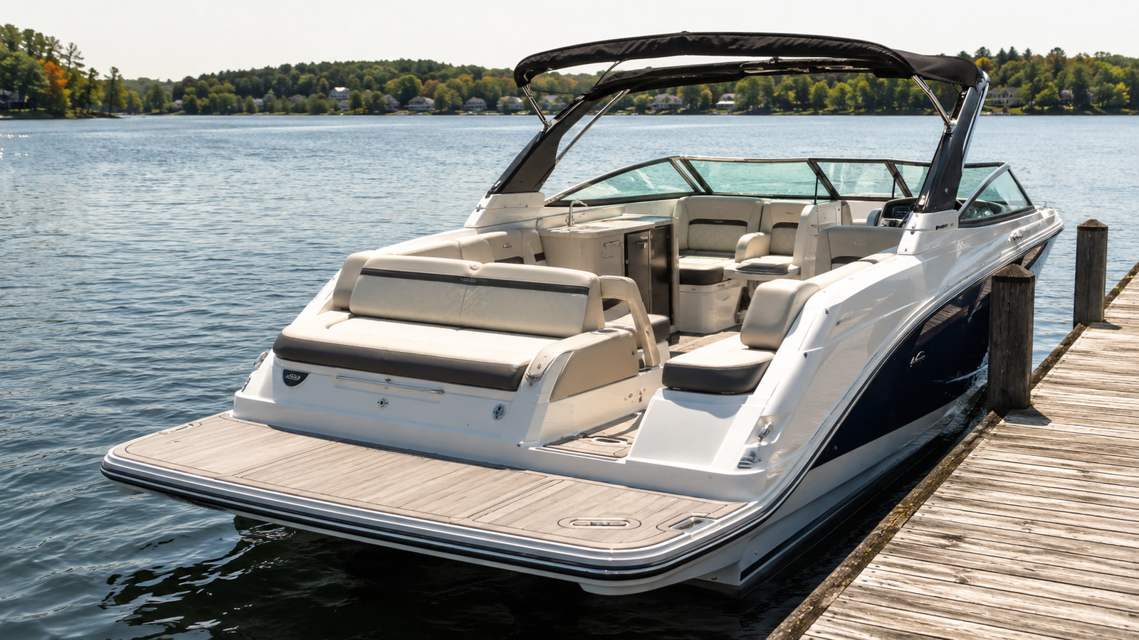 sea ray slx 310 marina rear quarter 09