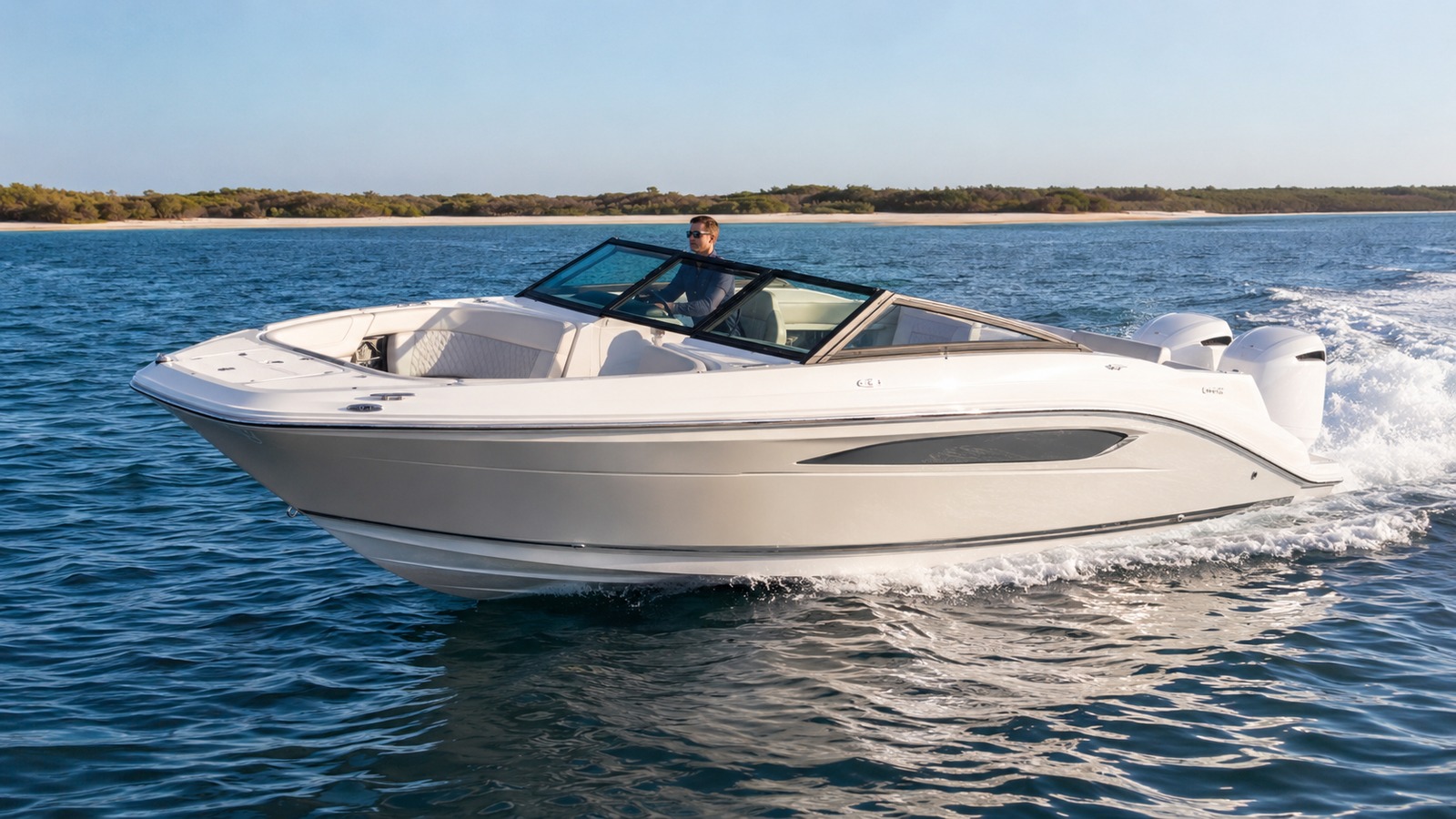 sea ray slx 350 outboard front quarter running 02