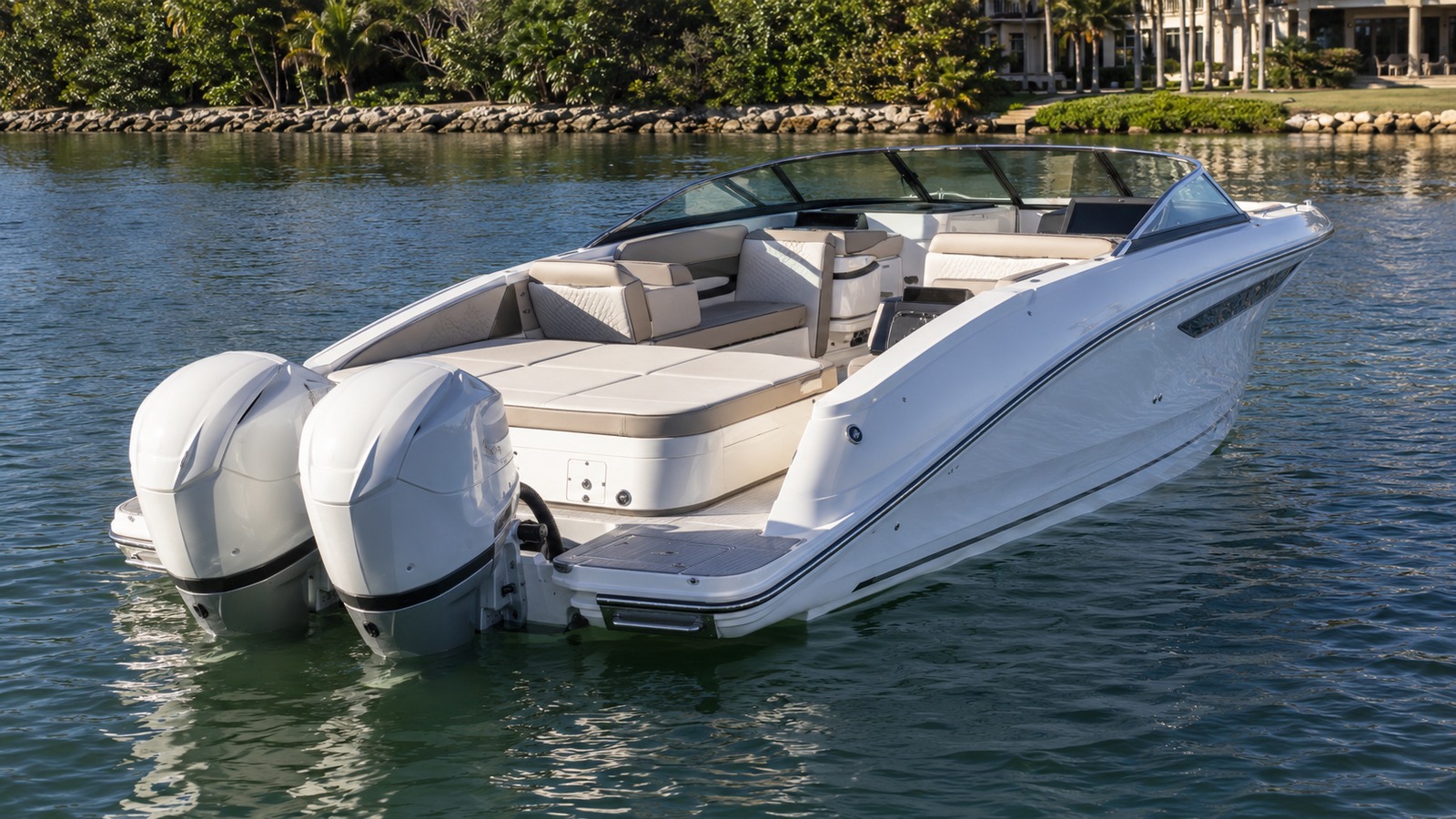 sea ray slx 360 outboard transom seating 10