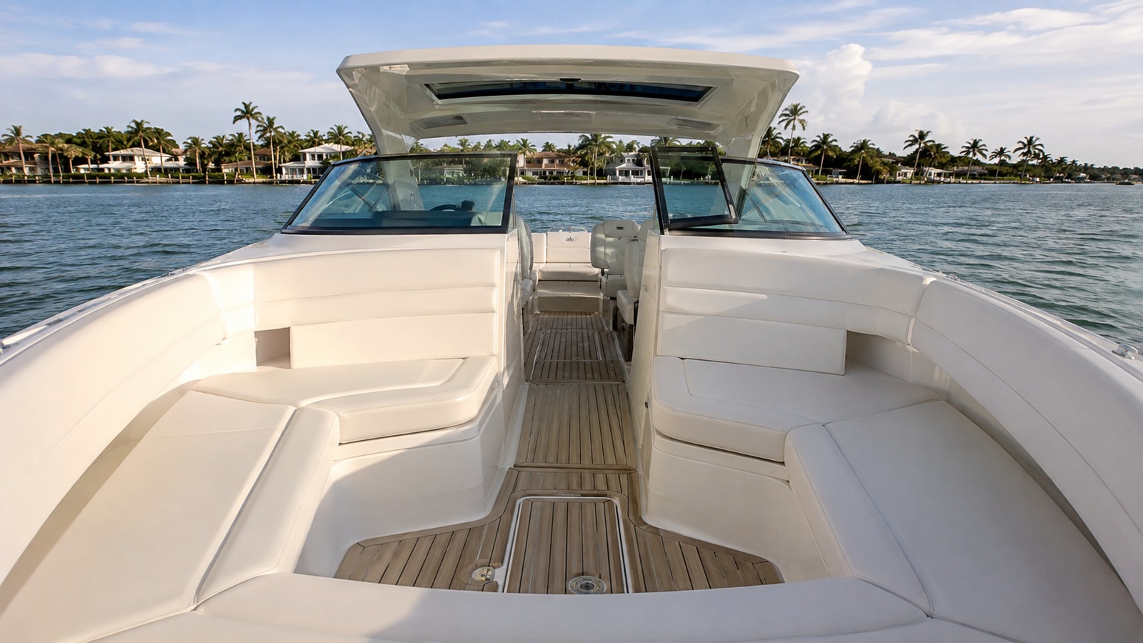 sea ray slx 400 bow lounge wide 07