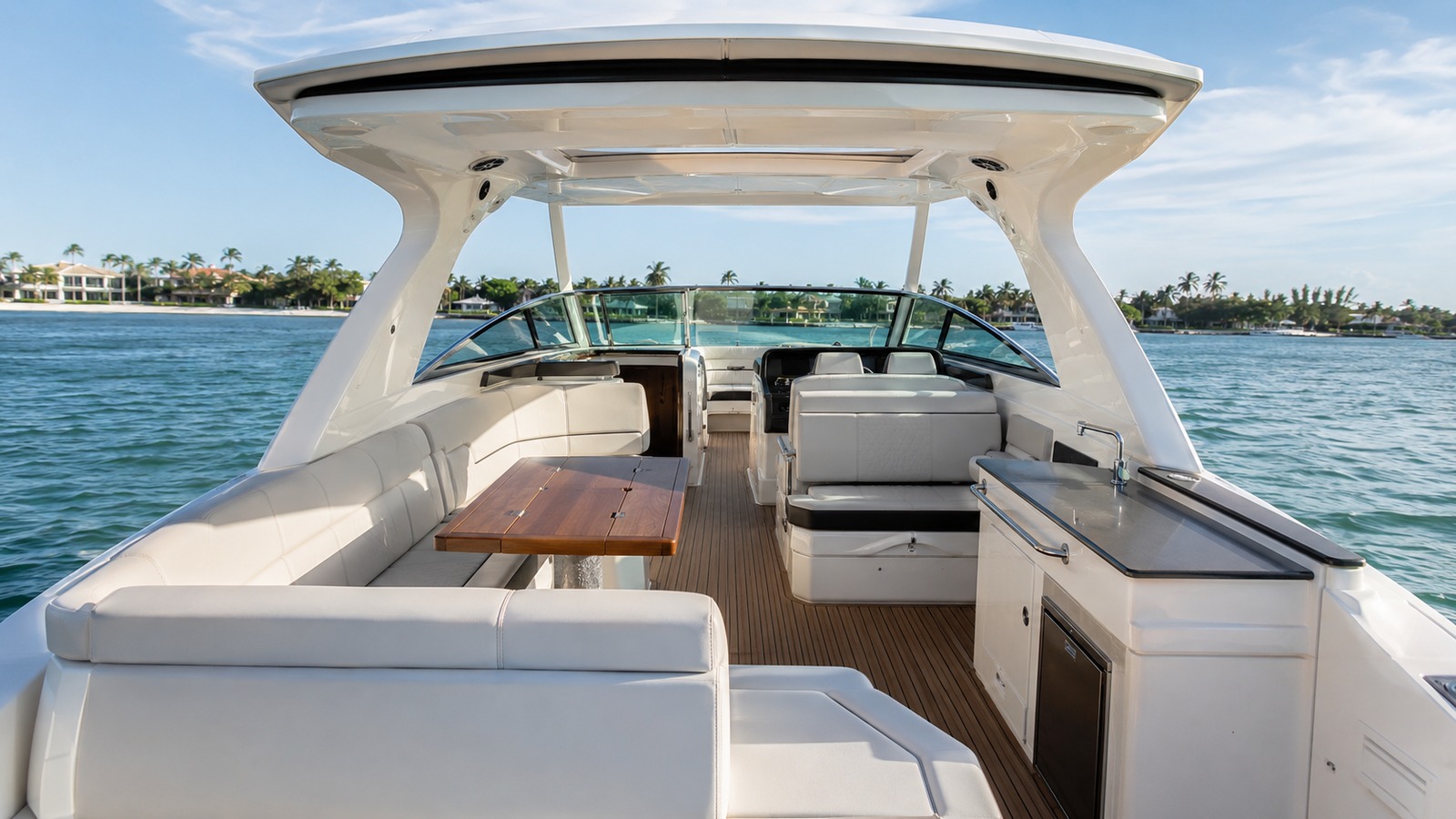 sea ray slx 400 cockpit wide 08