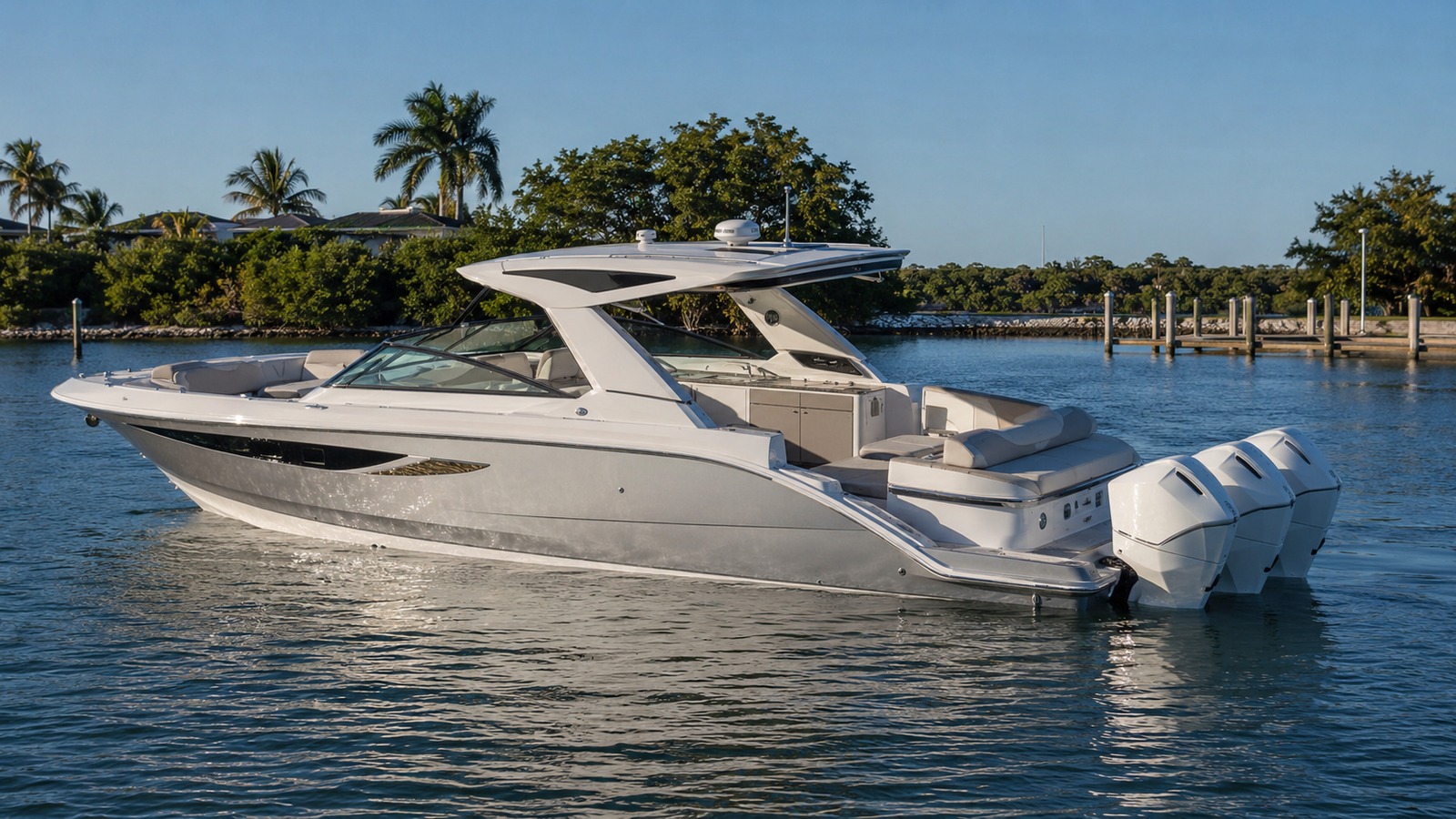 sea ray slx 400 outboard premium exterior hero 25