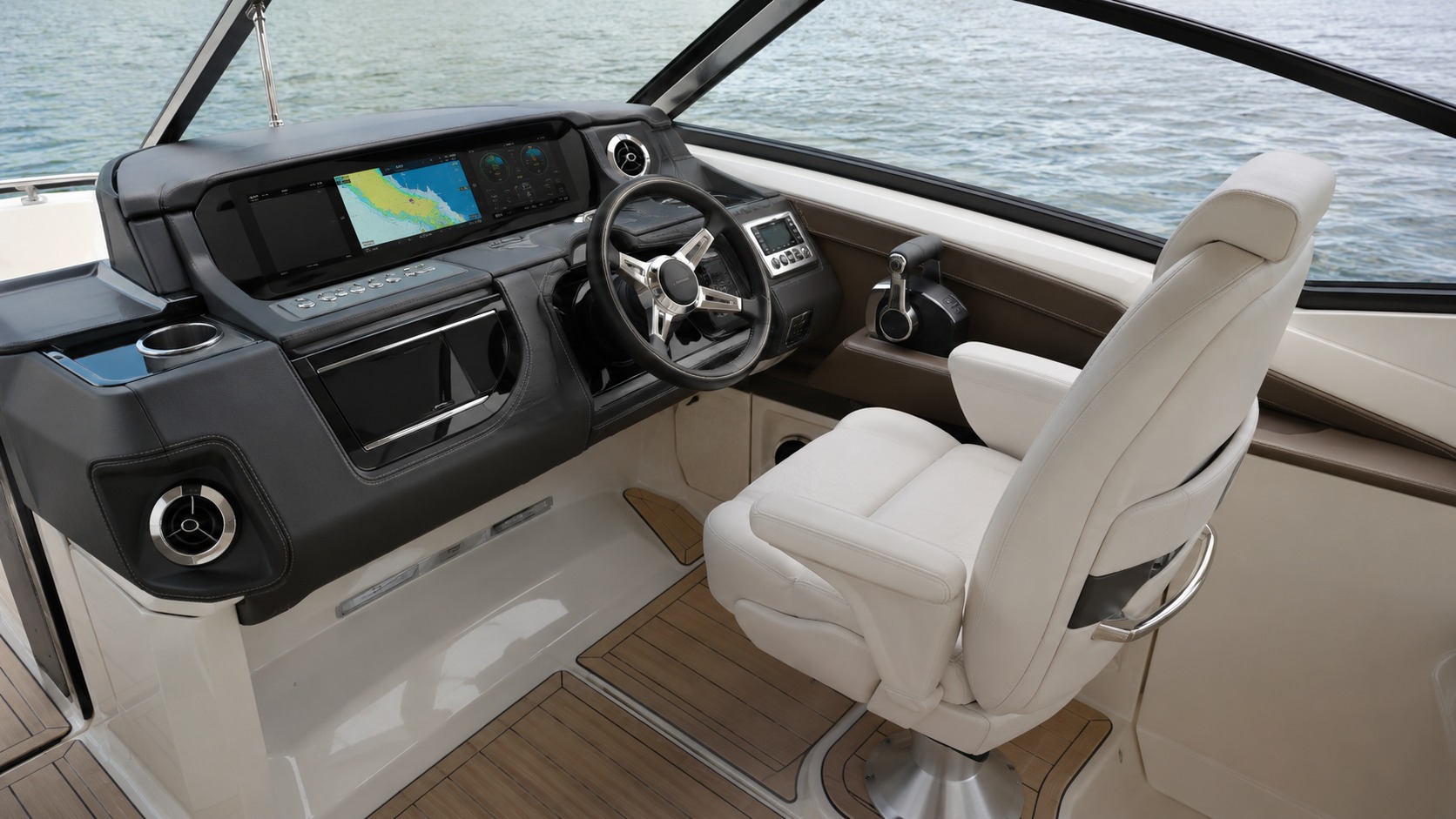 sea ray slx helm interior 13