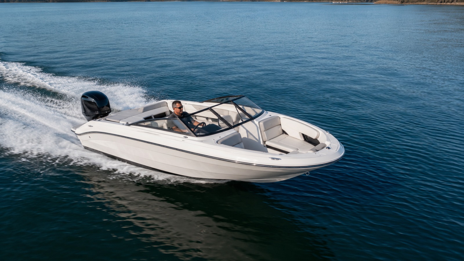 sea ray spx 190 outboard elevated underway 09