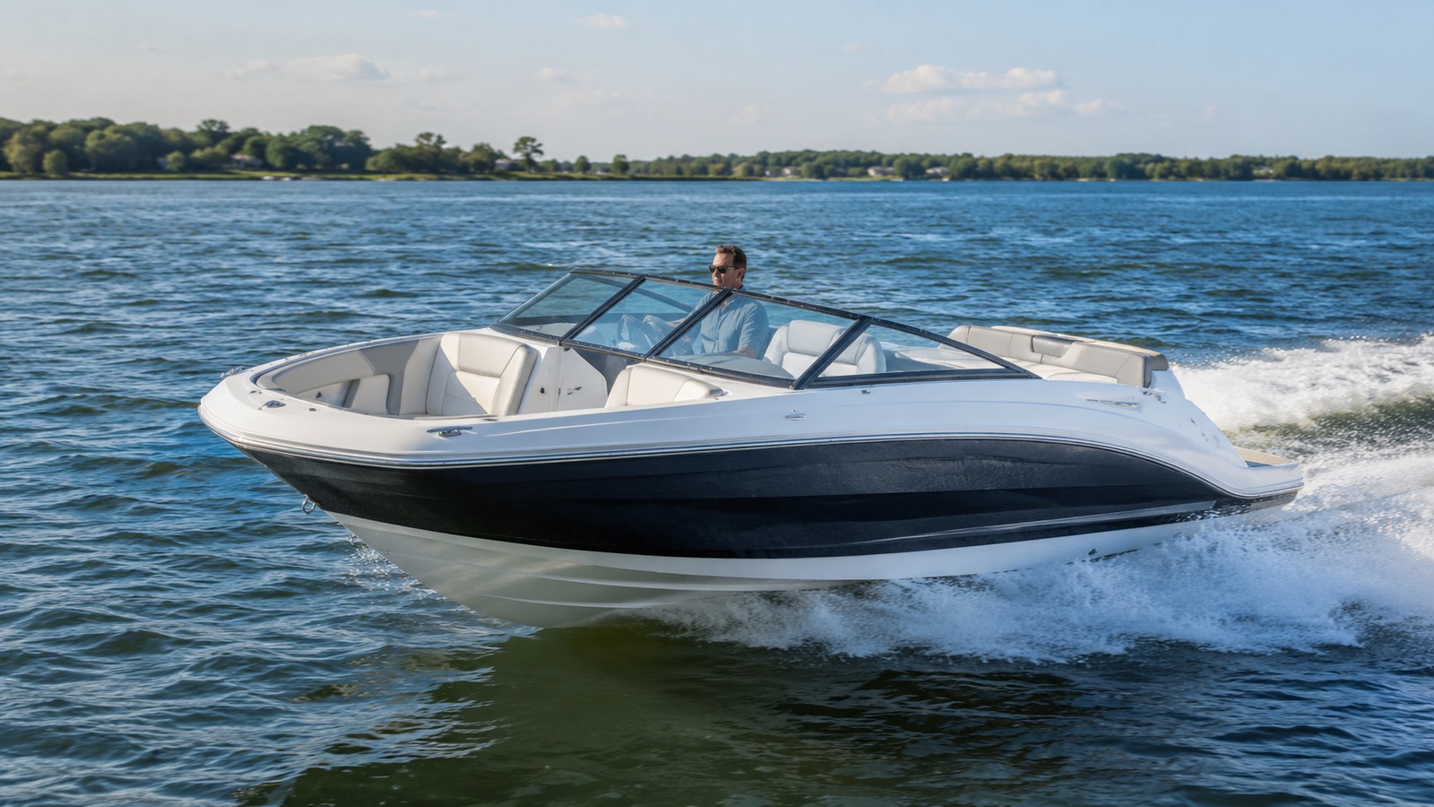 sea ray spx 210 front quarter running 02