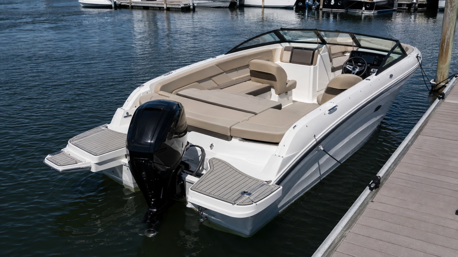 sea ray spx 210 outboard elevated exterior 08