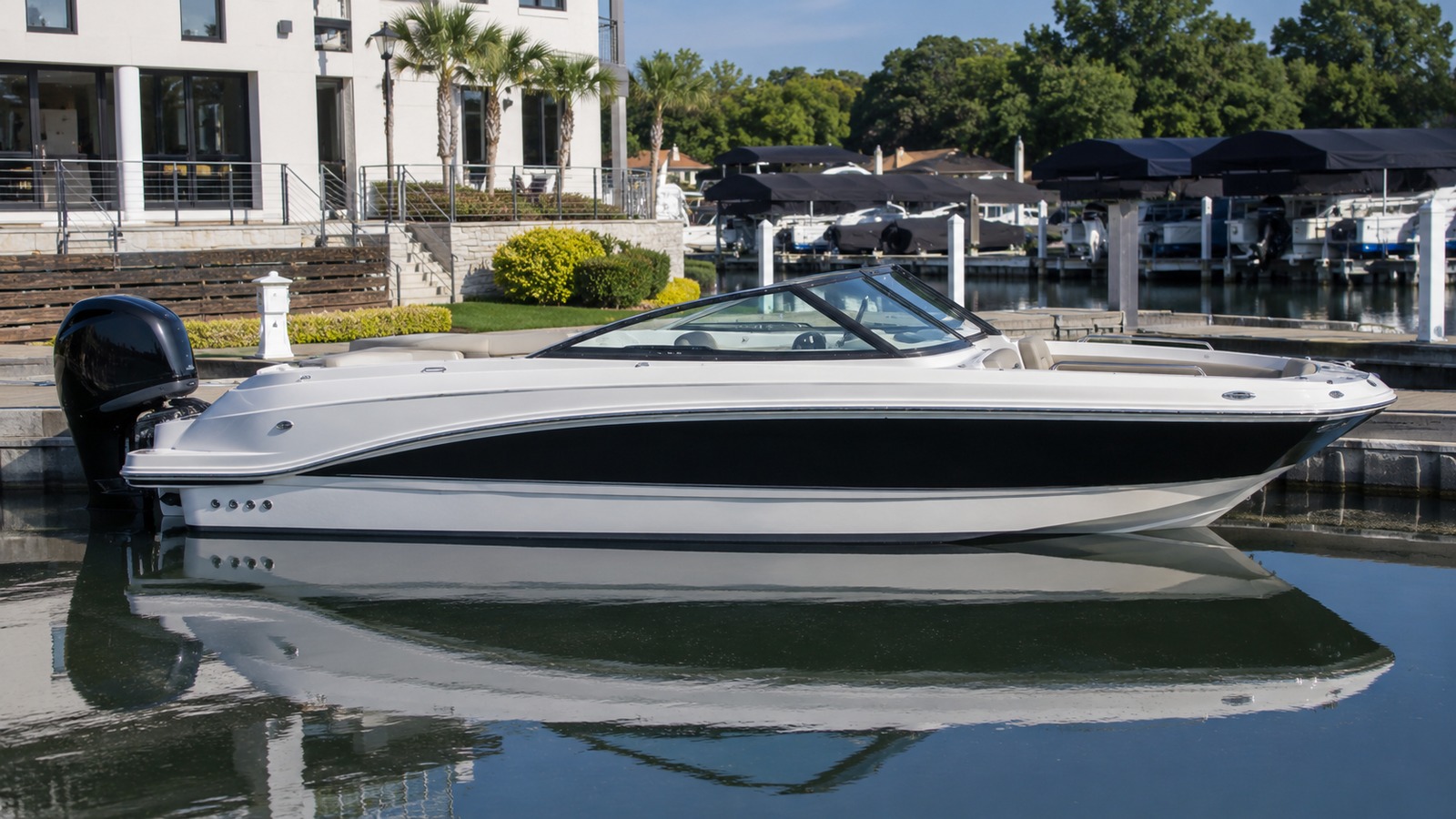 sea ray spx 230 outboard dockside profile 06