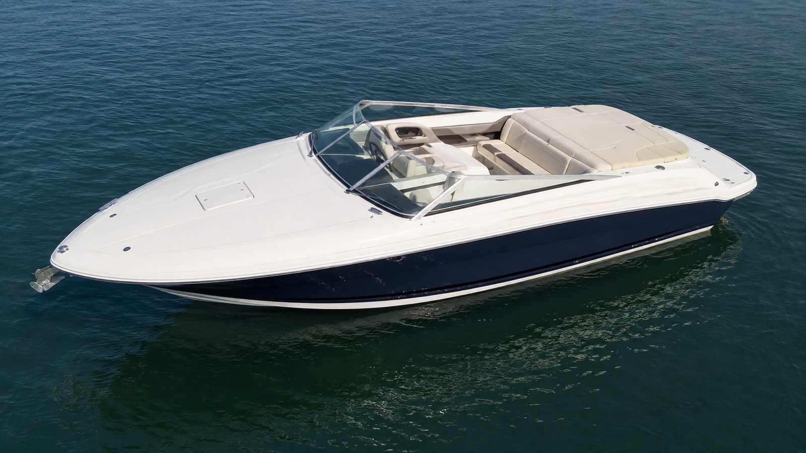 sea ray sun sport 250 elevated exterior 06