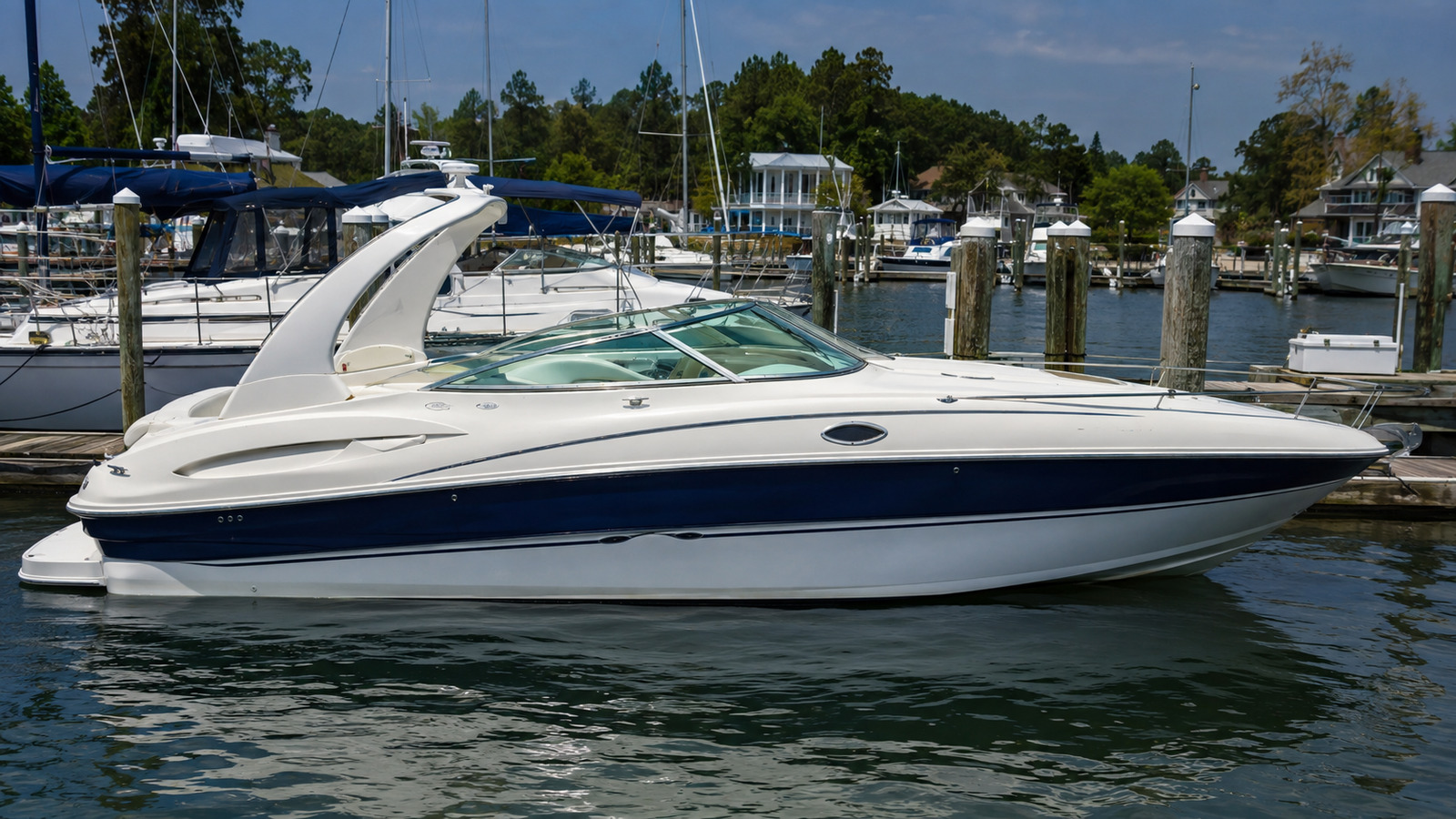 sea ray sun sport 290 dockside profile 05