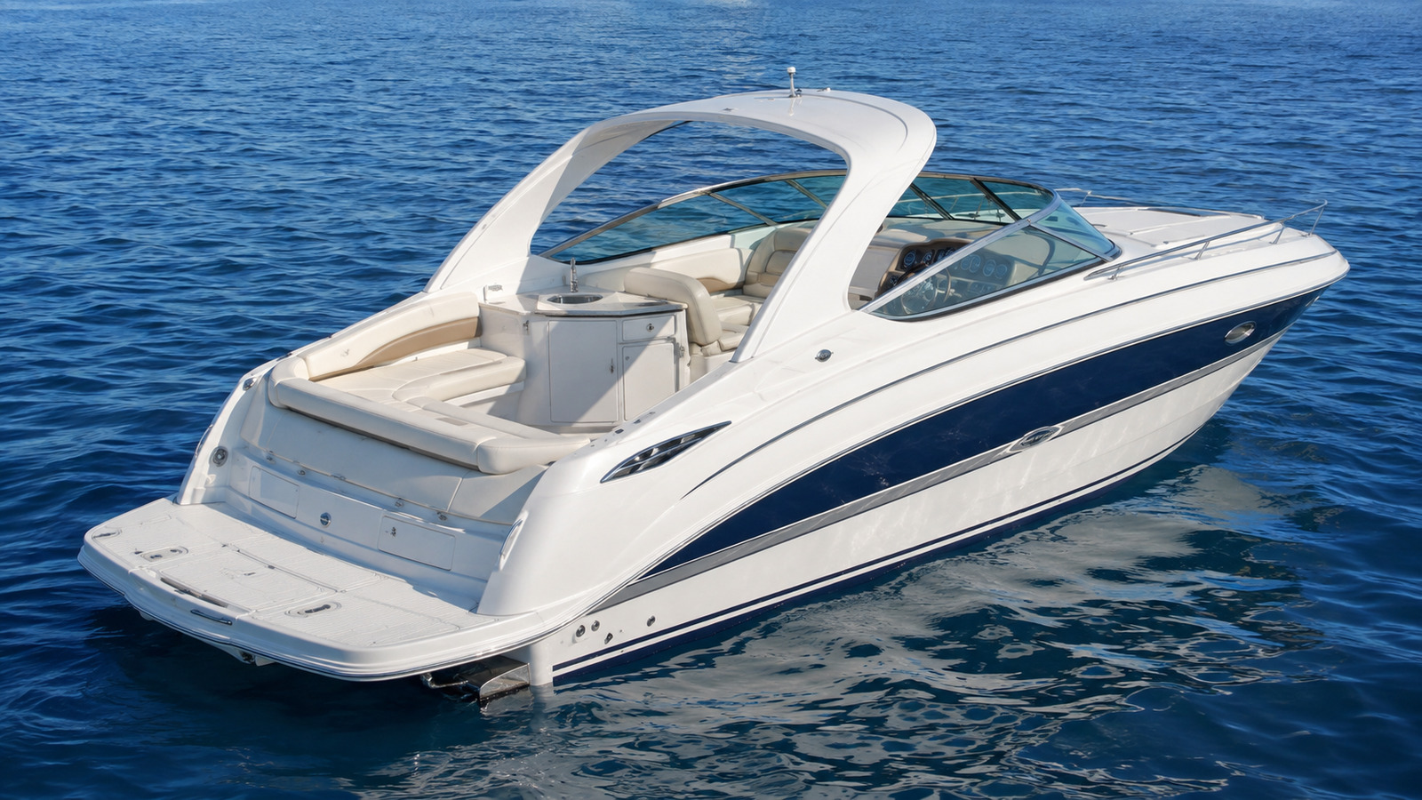 sea ray sun sport 320 transom lounge 10