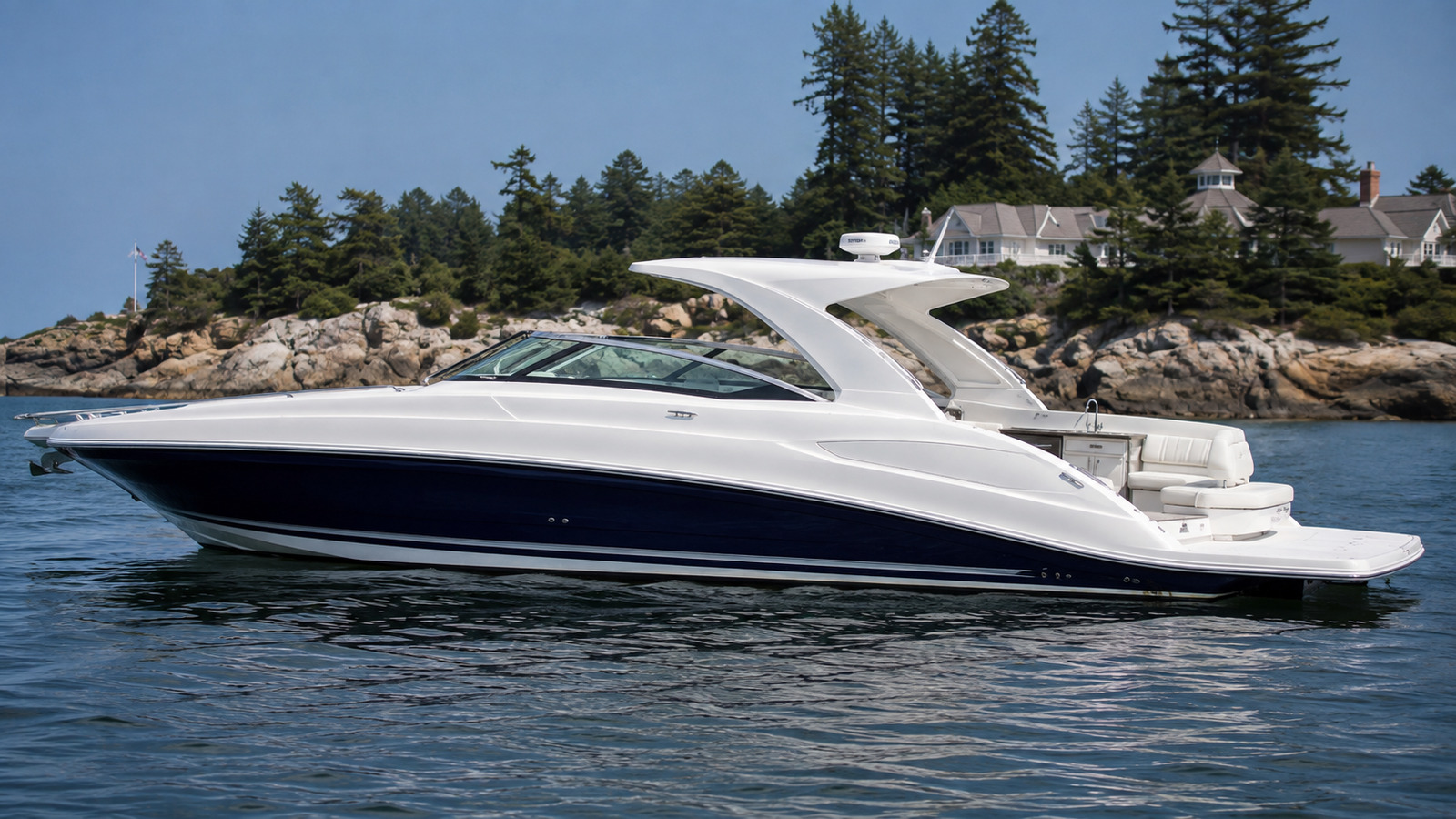 sea ray sun sport 350 premium exterior hero 25