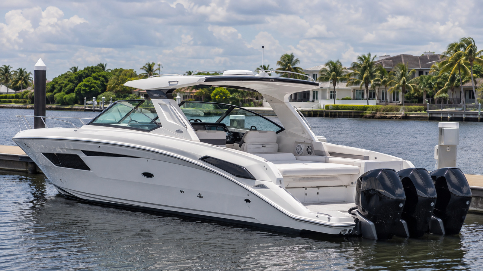 sea ray sundancer 370 outboard dockside profile 07