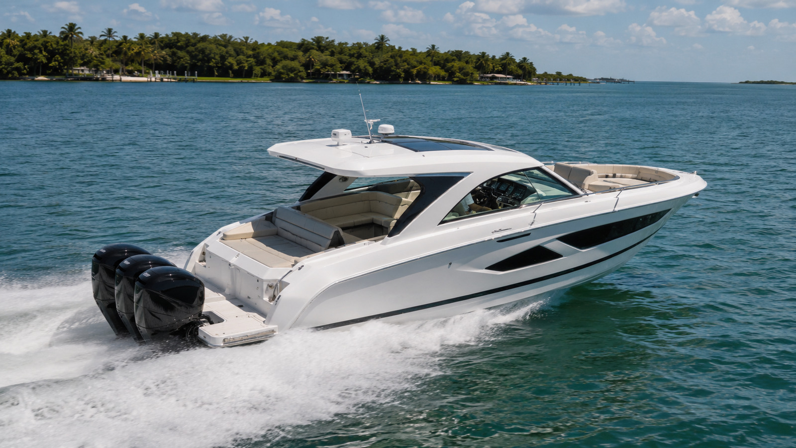 sea ray sundancer 370 outboard side profile running 04