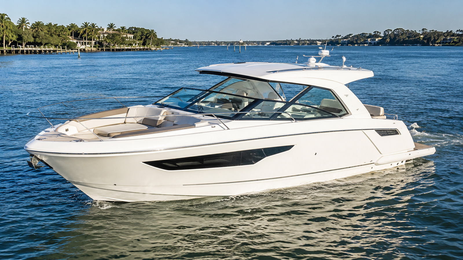 sea ray sundancer 370 premium exterior hero 25