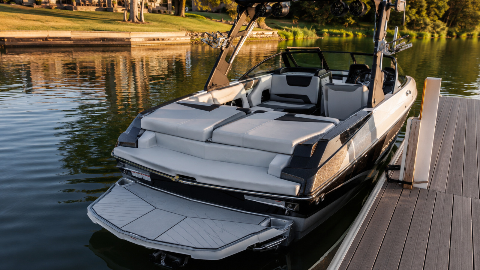malibu boats lsv series 22 lsv stern sunpad swim platform 11