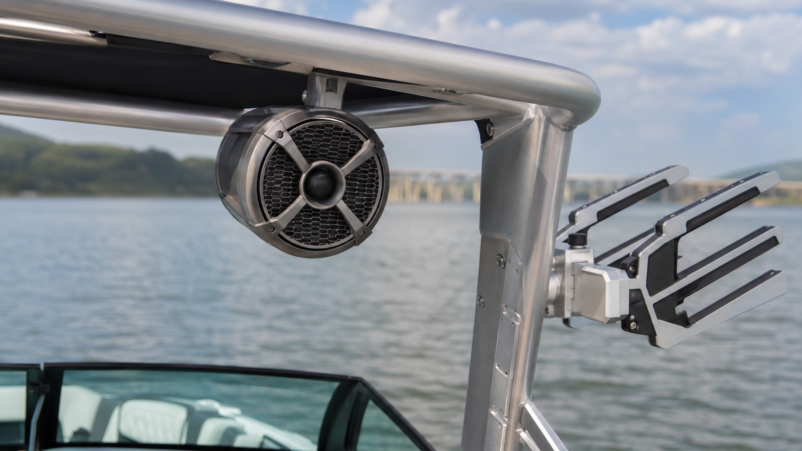 malibu boats lsv series 22 lsv tower speakers detail 21
