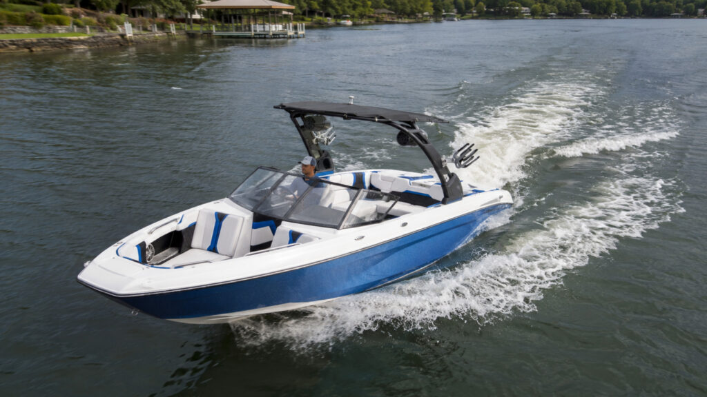 malibu boats lsv series 25 lsv elevated wide exterior 05