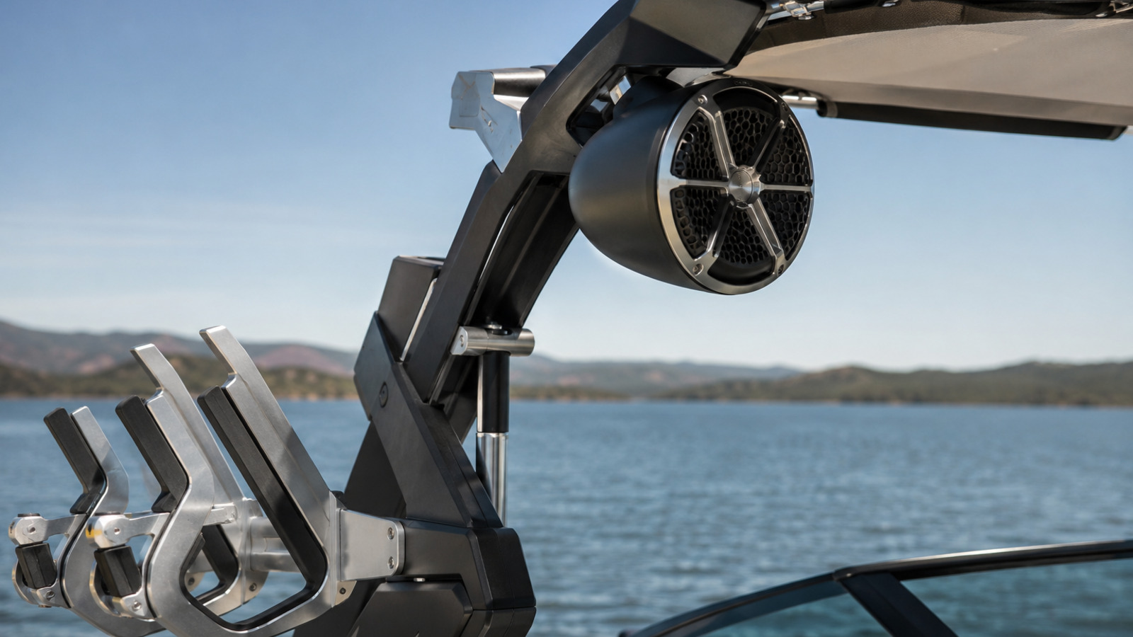 malibu boats lsv series 25 lsv tower speakers detail 21