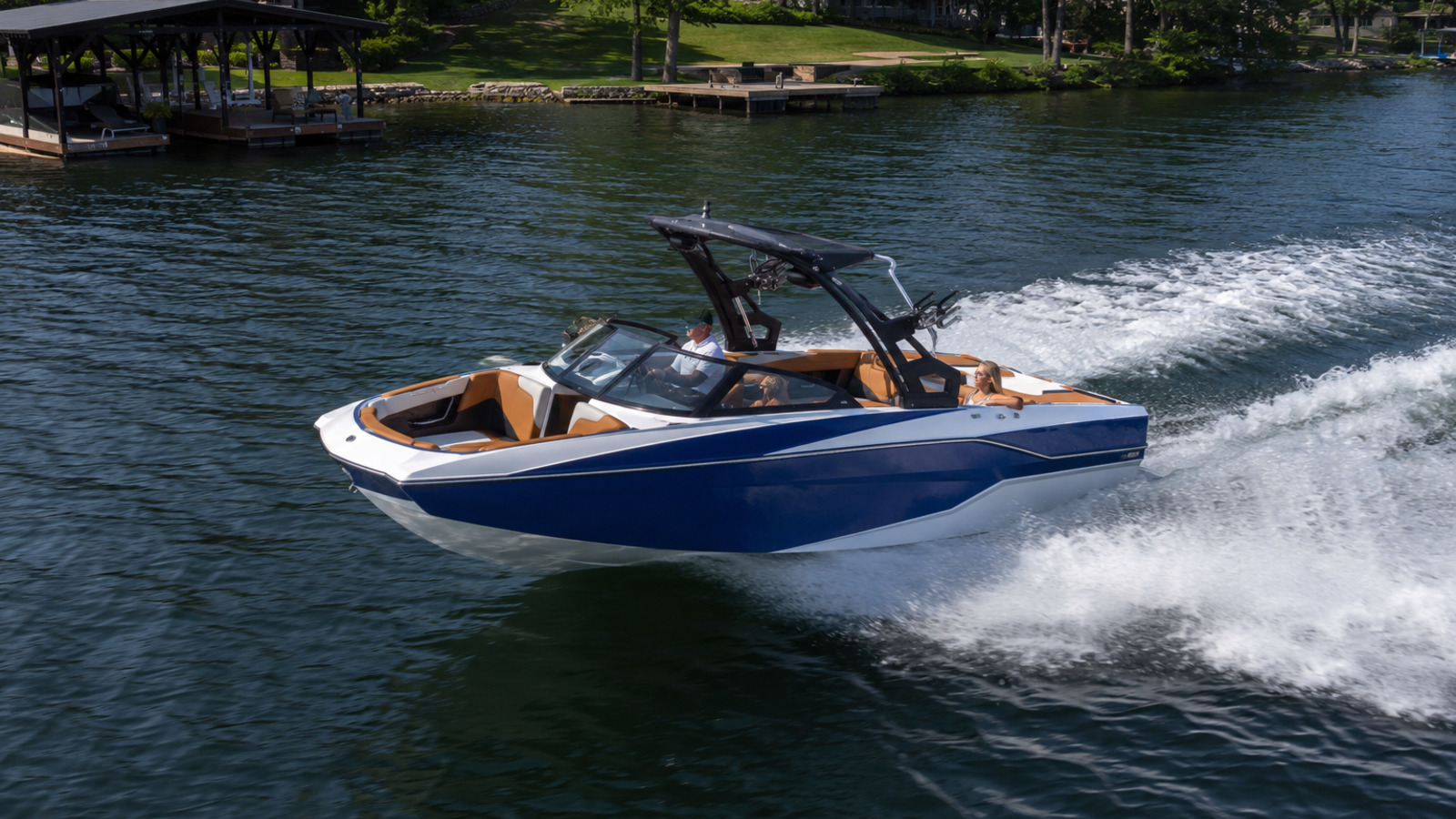 malibu boats lsv series 26 lsv elevated wide exterior 05