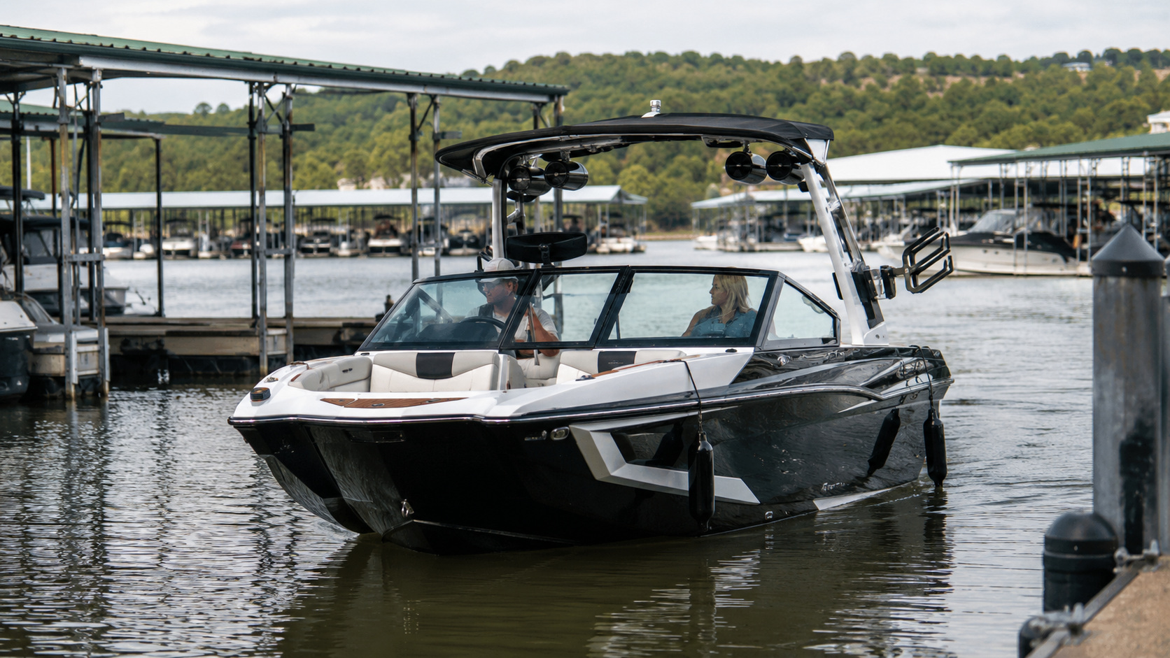 malibu boats mxz series 24 mxz marina arrival 16