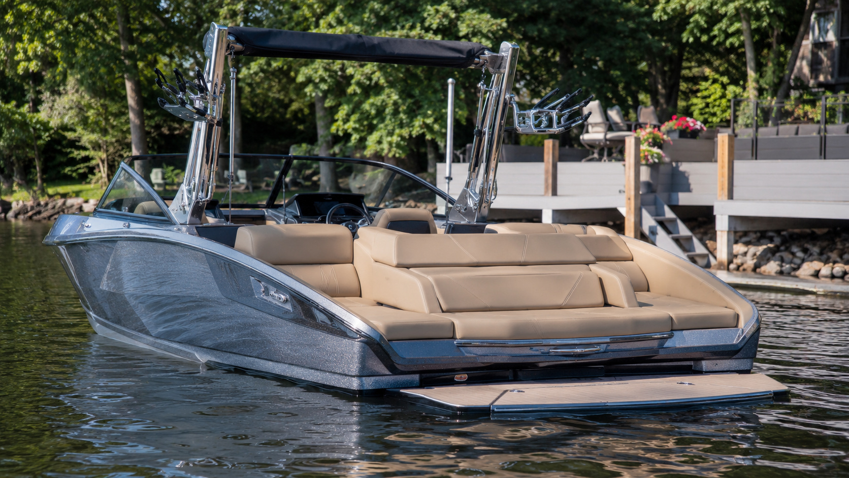 malibu boats mxz series 24 mxz stern lounge swim platform 11