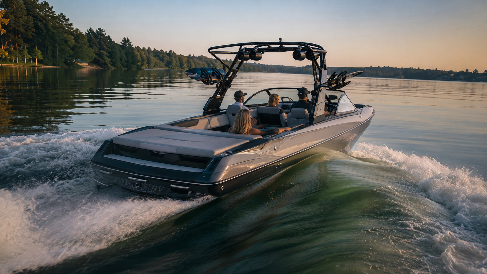 malibu boats mxz series hero running 02