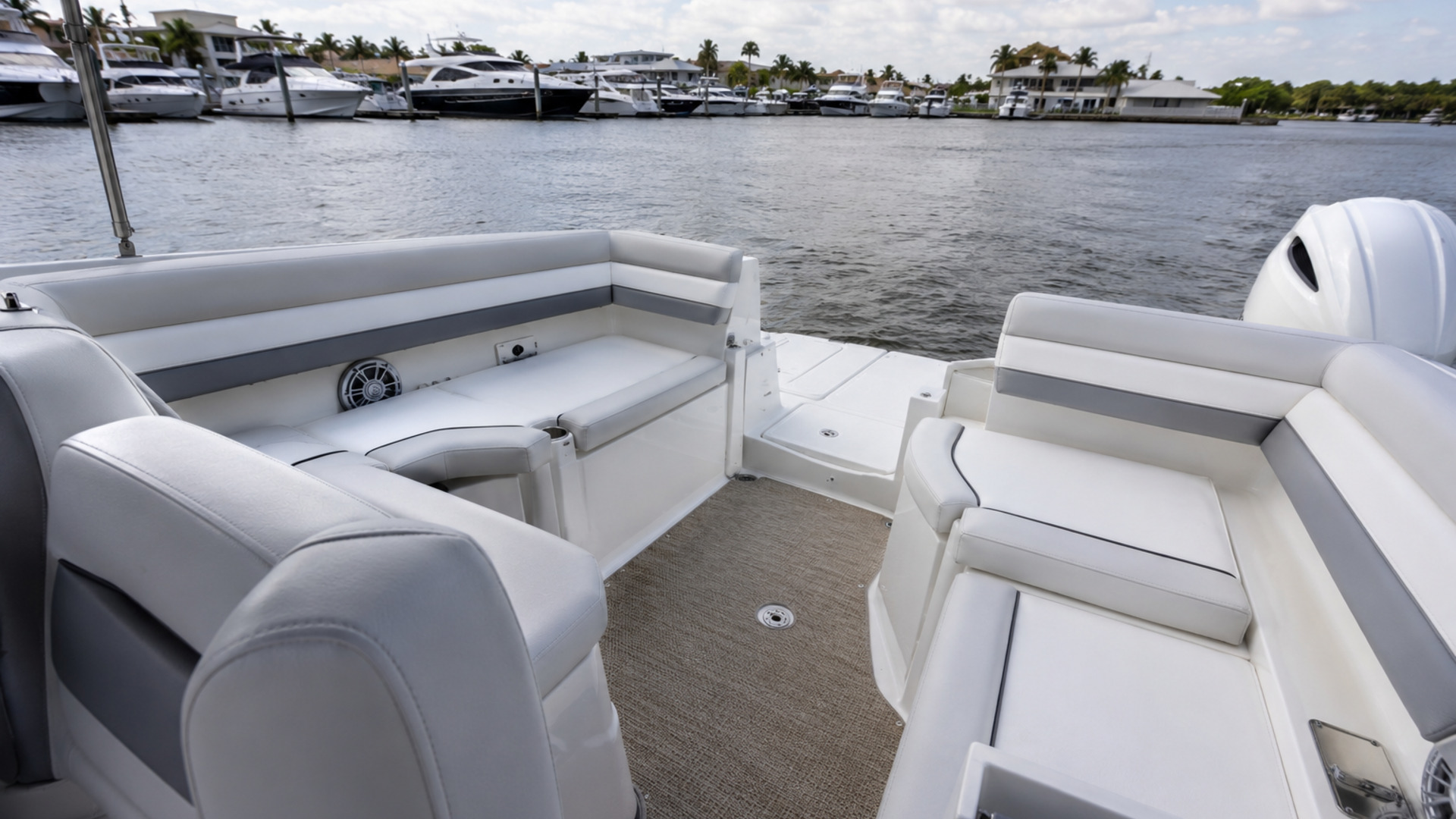 pursuit boats dc 246 aft cockpit entertaining 17
