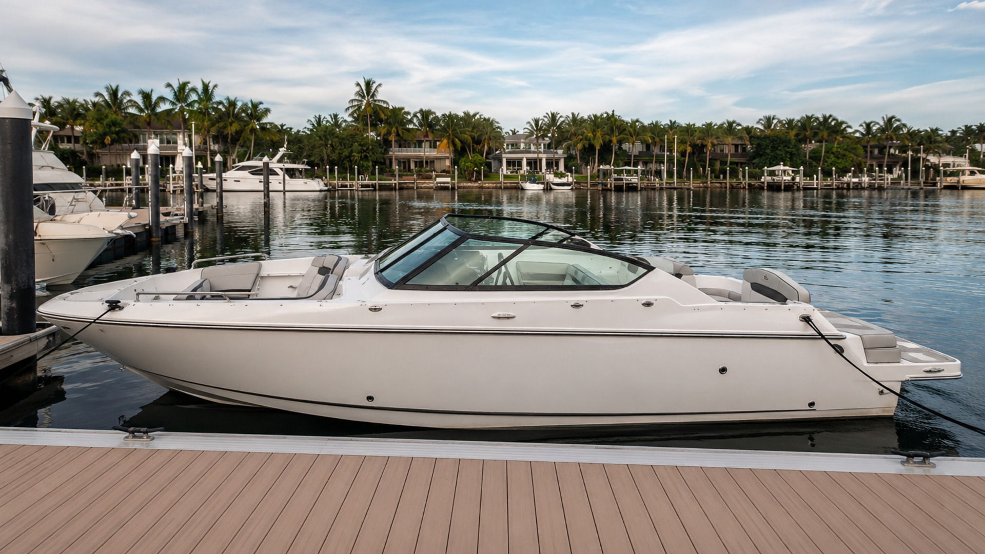 pursuit boats dc 246 dockside luxury profile 04