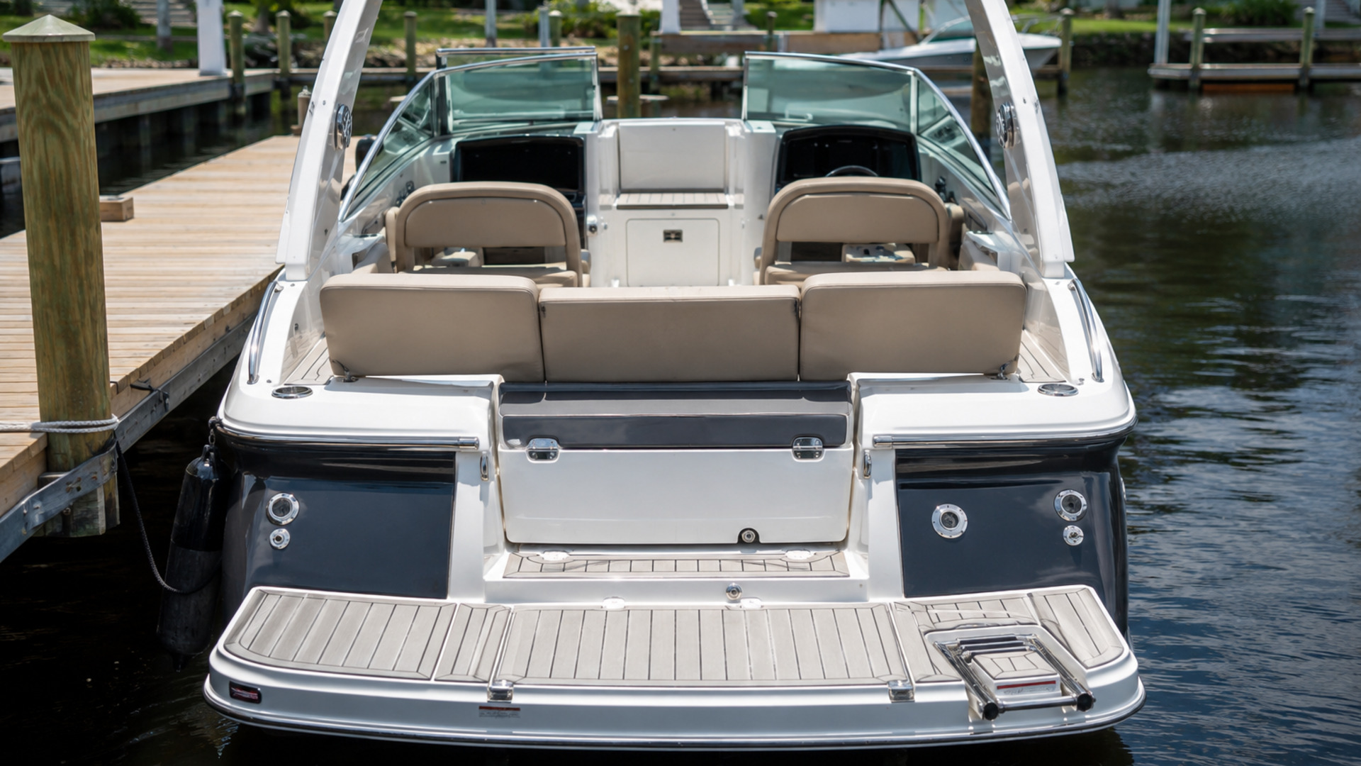 pursuit boats dc 286 stern boarding swim angle 10