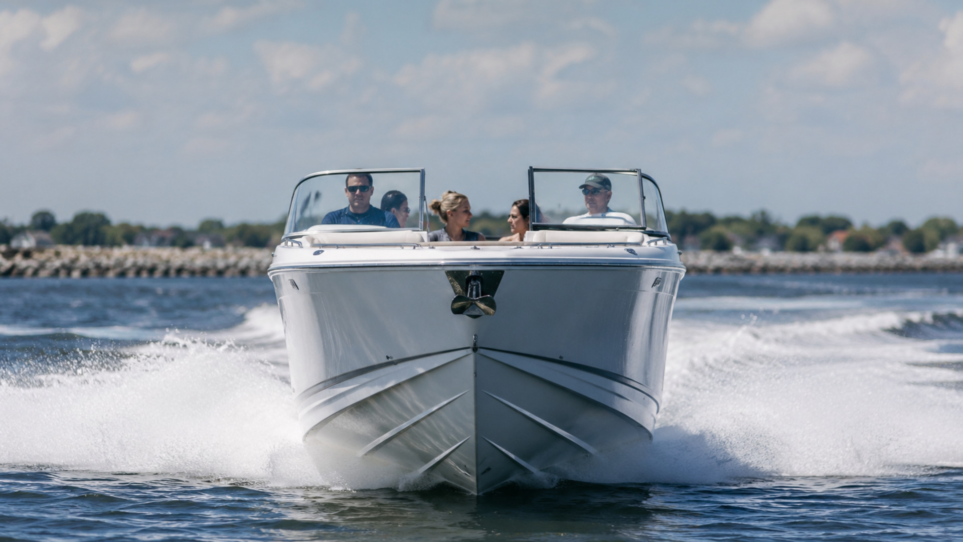 pursuit boats dc 306 bow on approach 16