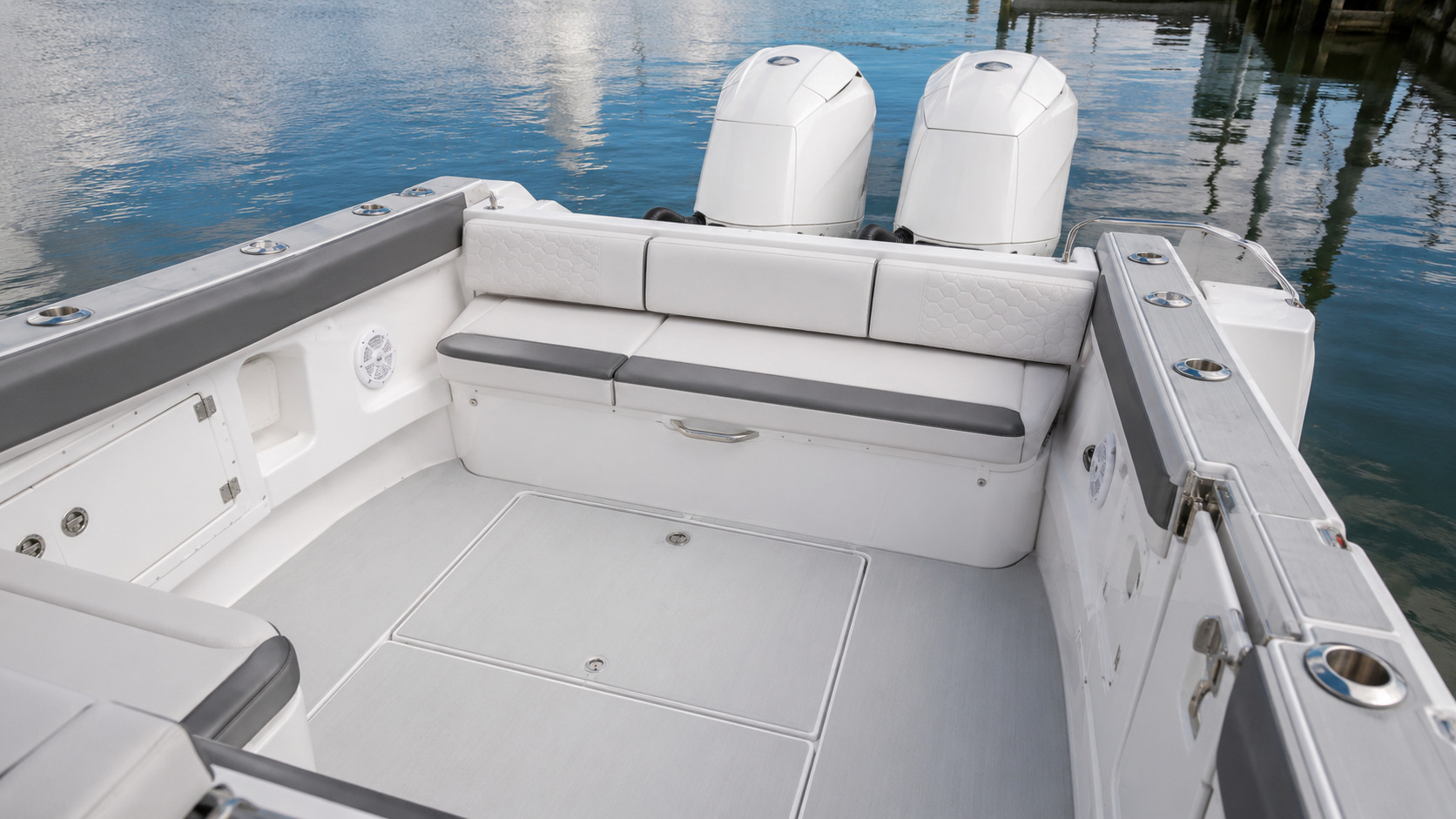 pursuit boats offshore os 325 cockpit seating fishing angle 07