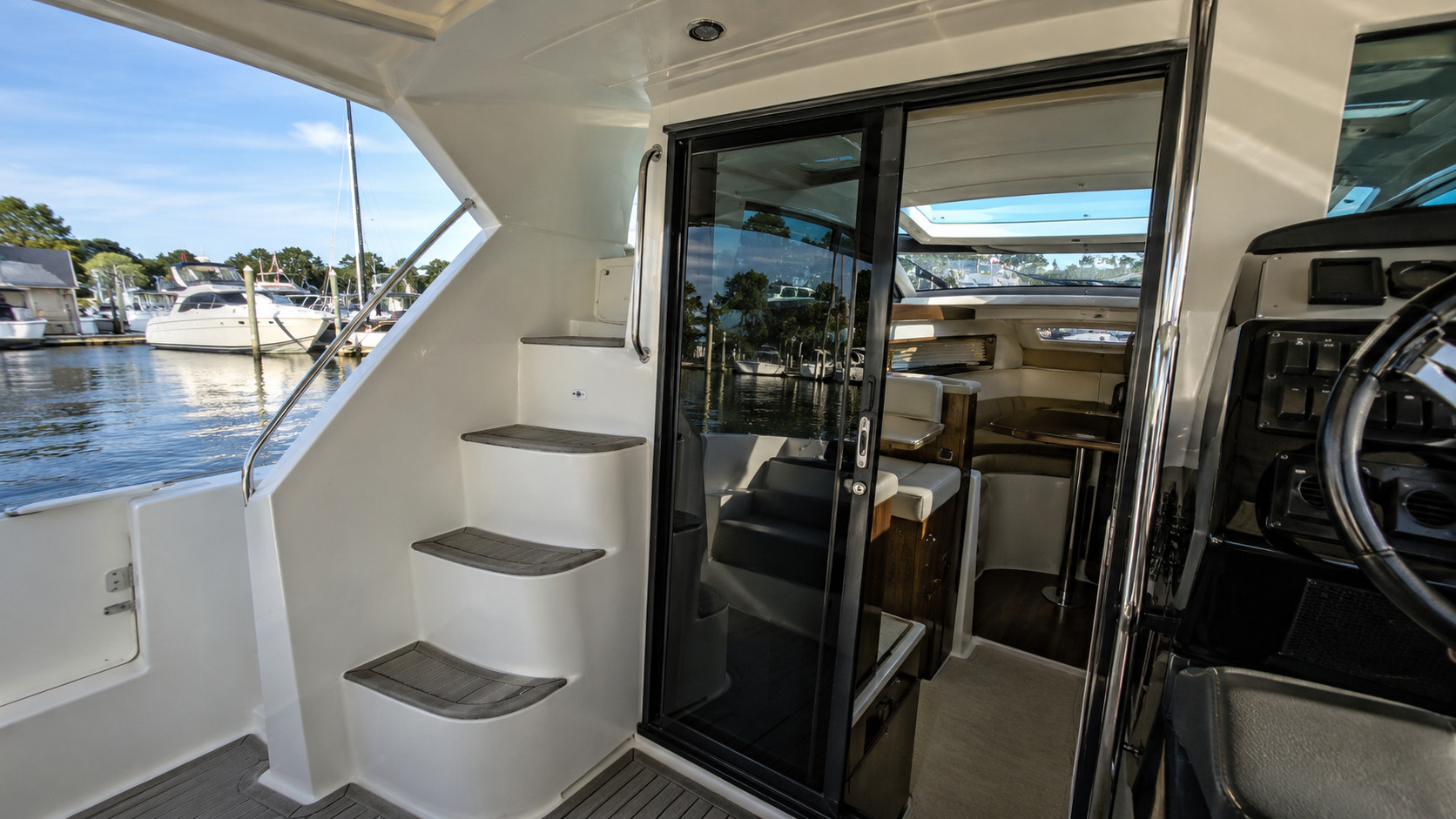 pursuit boats offshore os 355 cabin door companionway 19