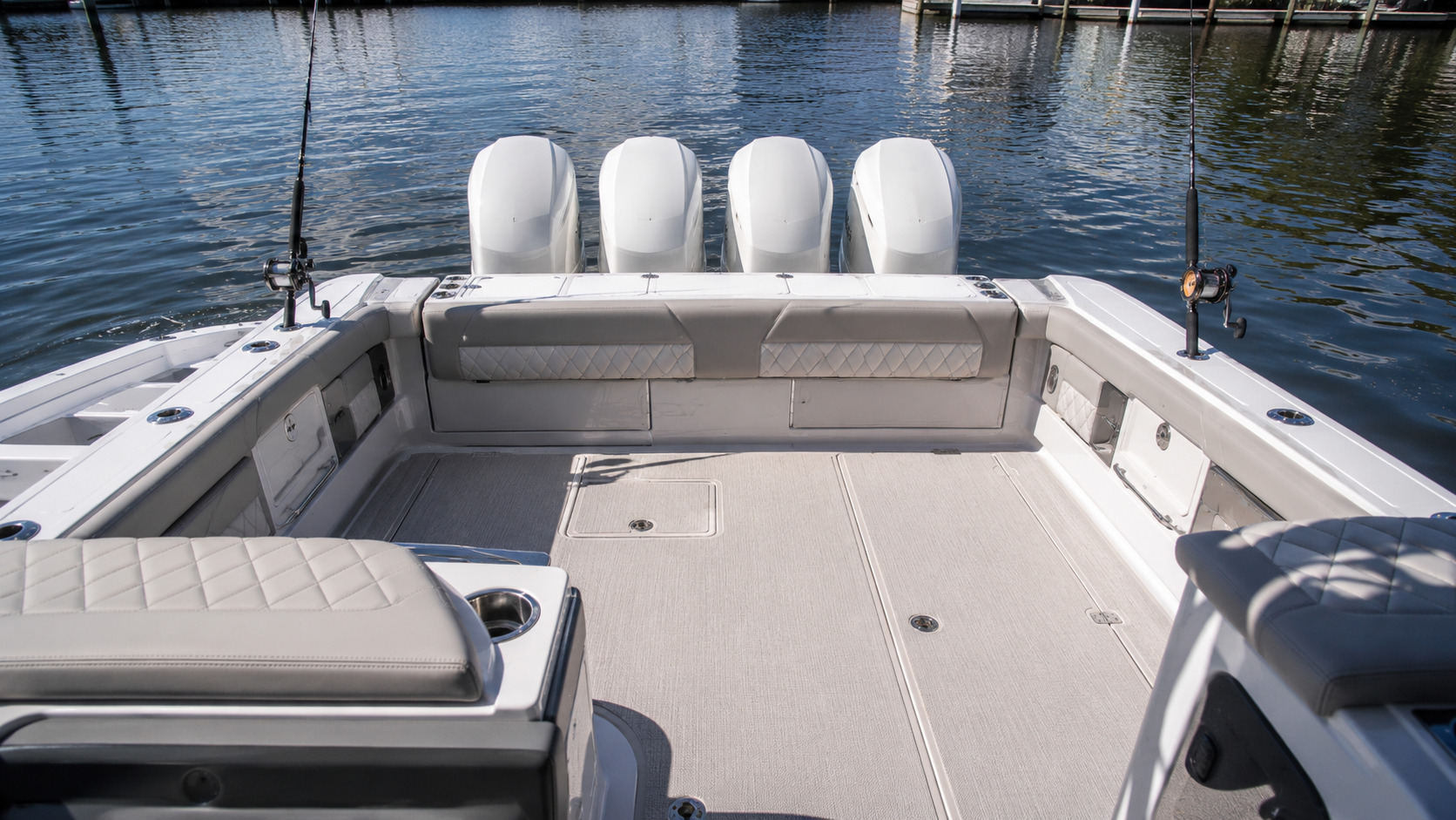 pursuit boats offshore os 445 cockpit seating fishing angle 07