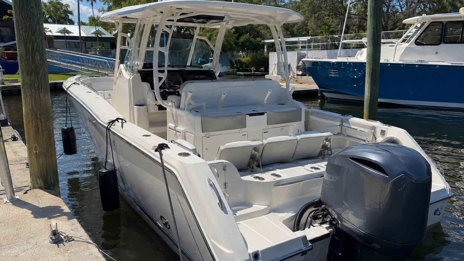 pursuit boats s 248 stern cockpit angle 07