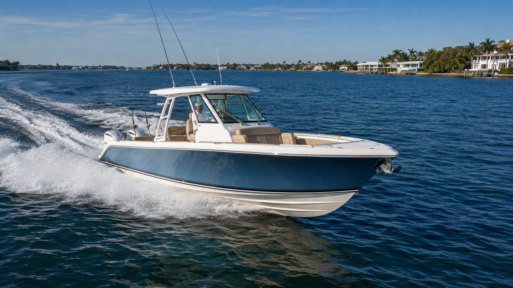pursuit boats sport center console hero running 01.jpg