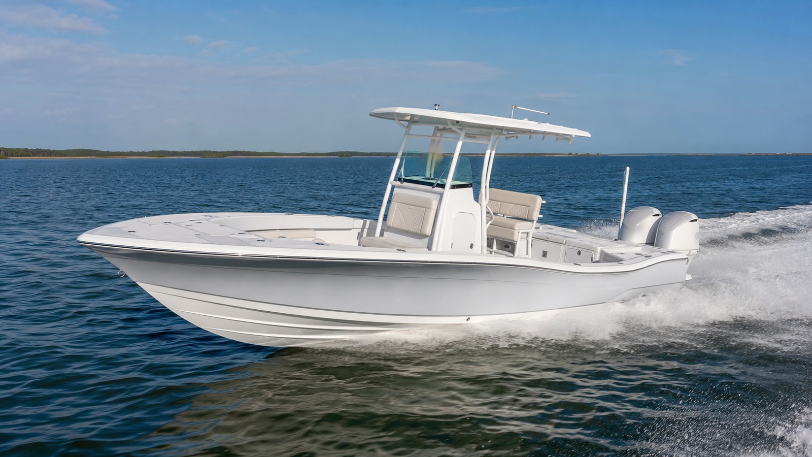 yellowfin boats 26 hybrid running hero 01