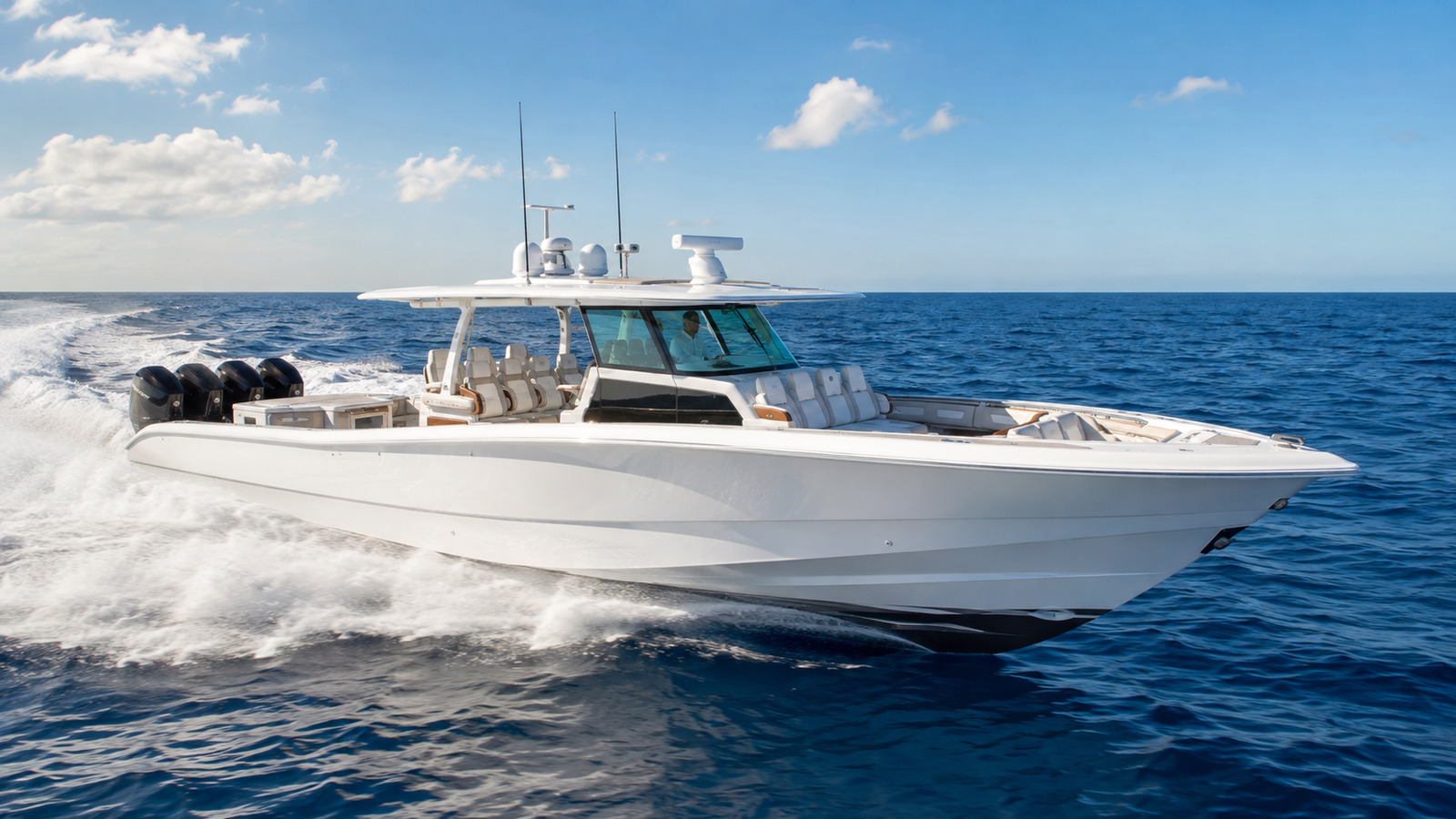 yellowfin boats 54 offshore hero running 01